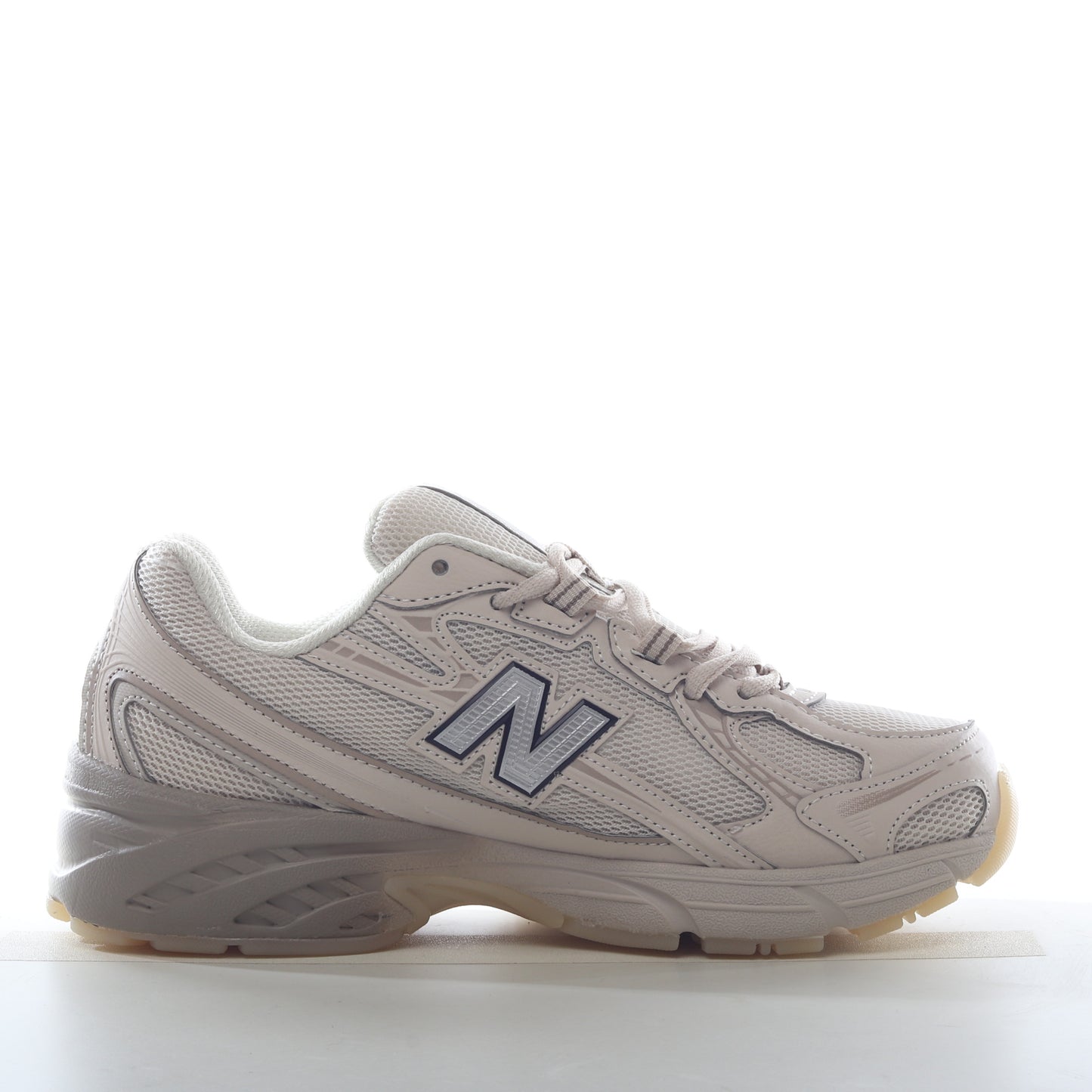 New Balance 740 Cream Grey