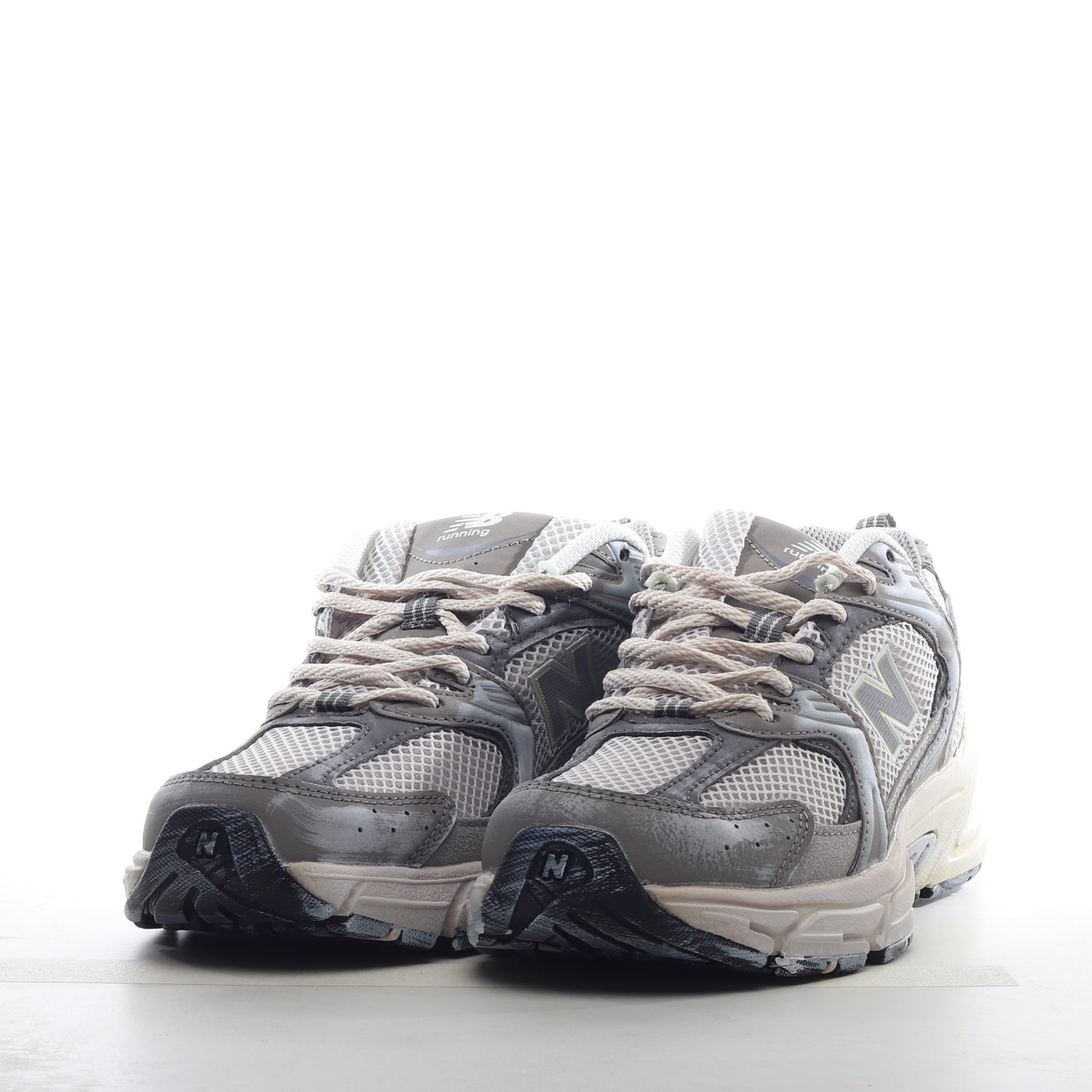New Balance 530 Metallic