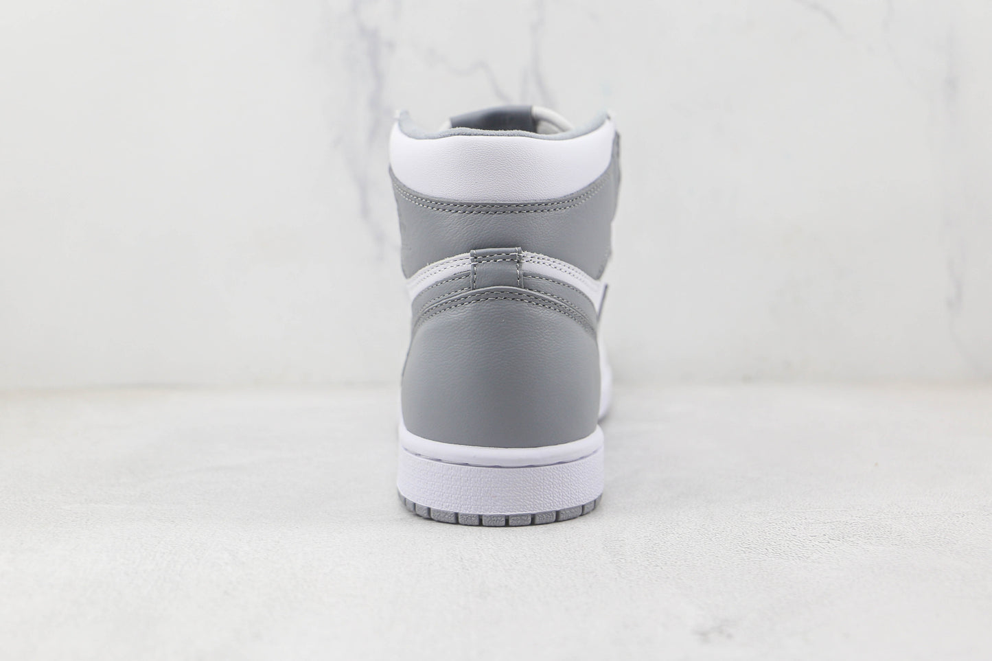 Air Jordan 1 High Light Smoke Grey