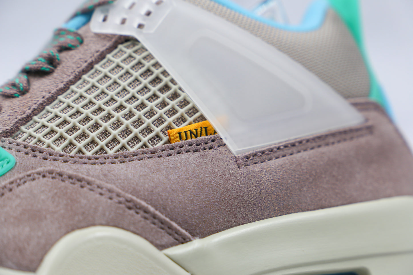 Air Jordan 4 Union Taupe Haze