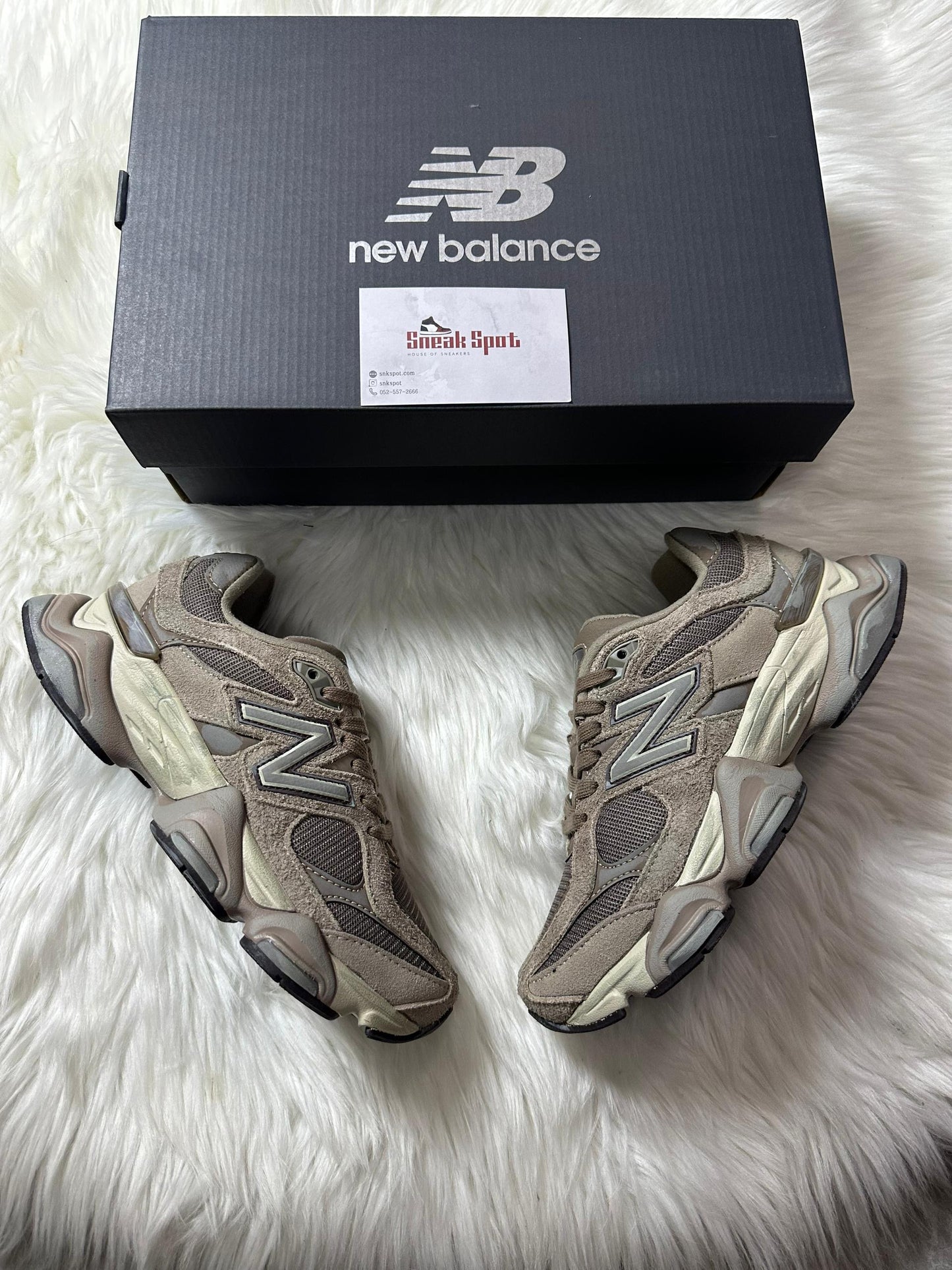New Balance 9060 Light Mushroom