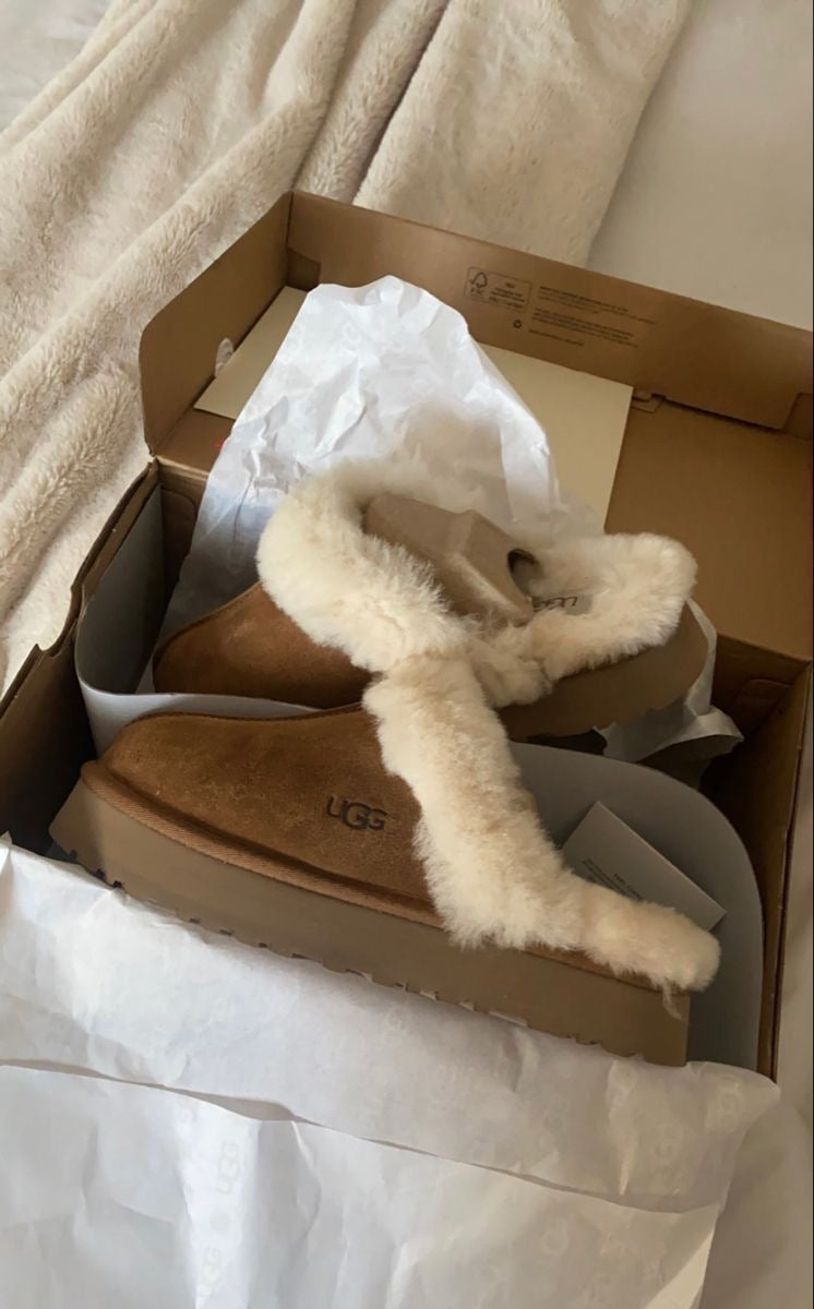 Ugg Disquette Suede Slippers