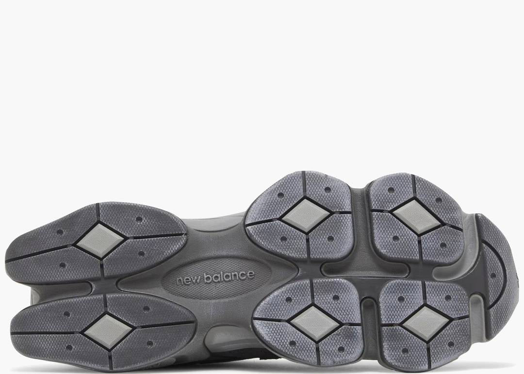 New Balance 9060 suede “Trim Mash”