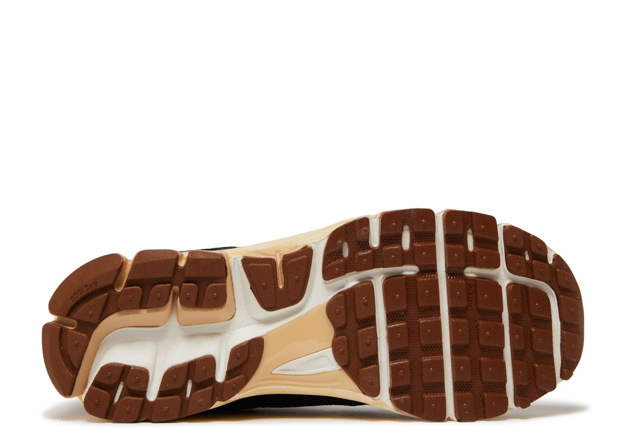 Nike Vomero 5 'Black Sesame'