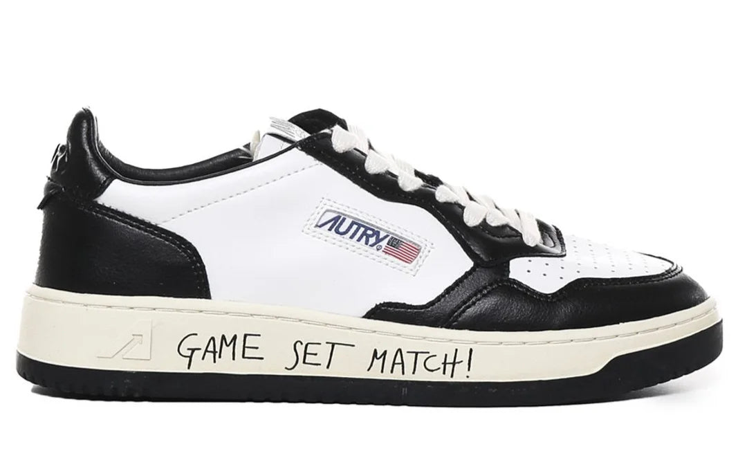 Autry Medalist Low-Top Sneakers