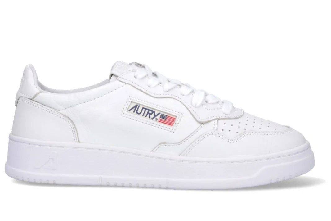 Autry Medalist Low-Top Sneakers All White