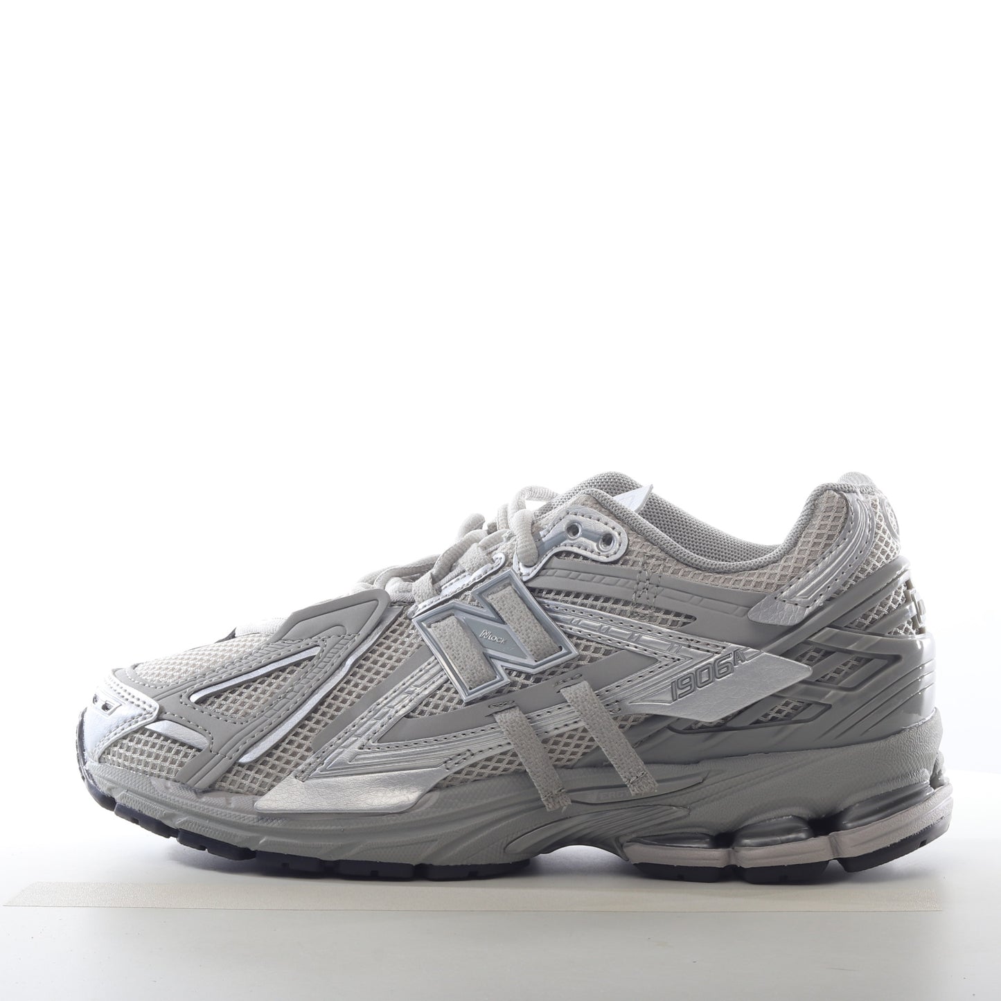 New Balance 1906Silver Metalic Chrome