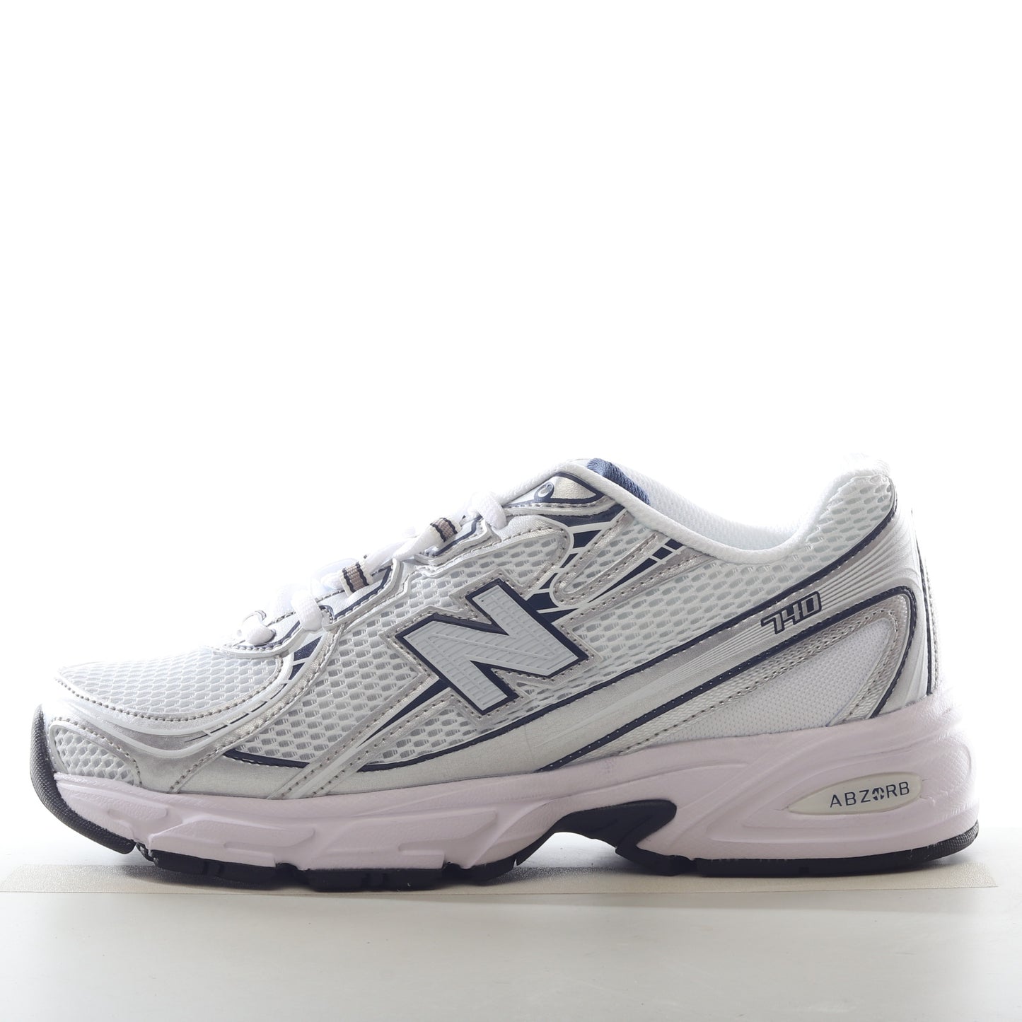 New Balance 740
