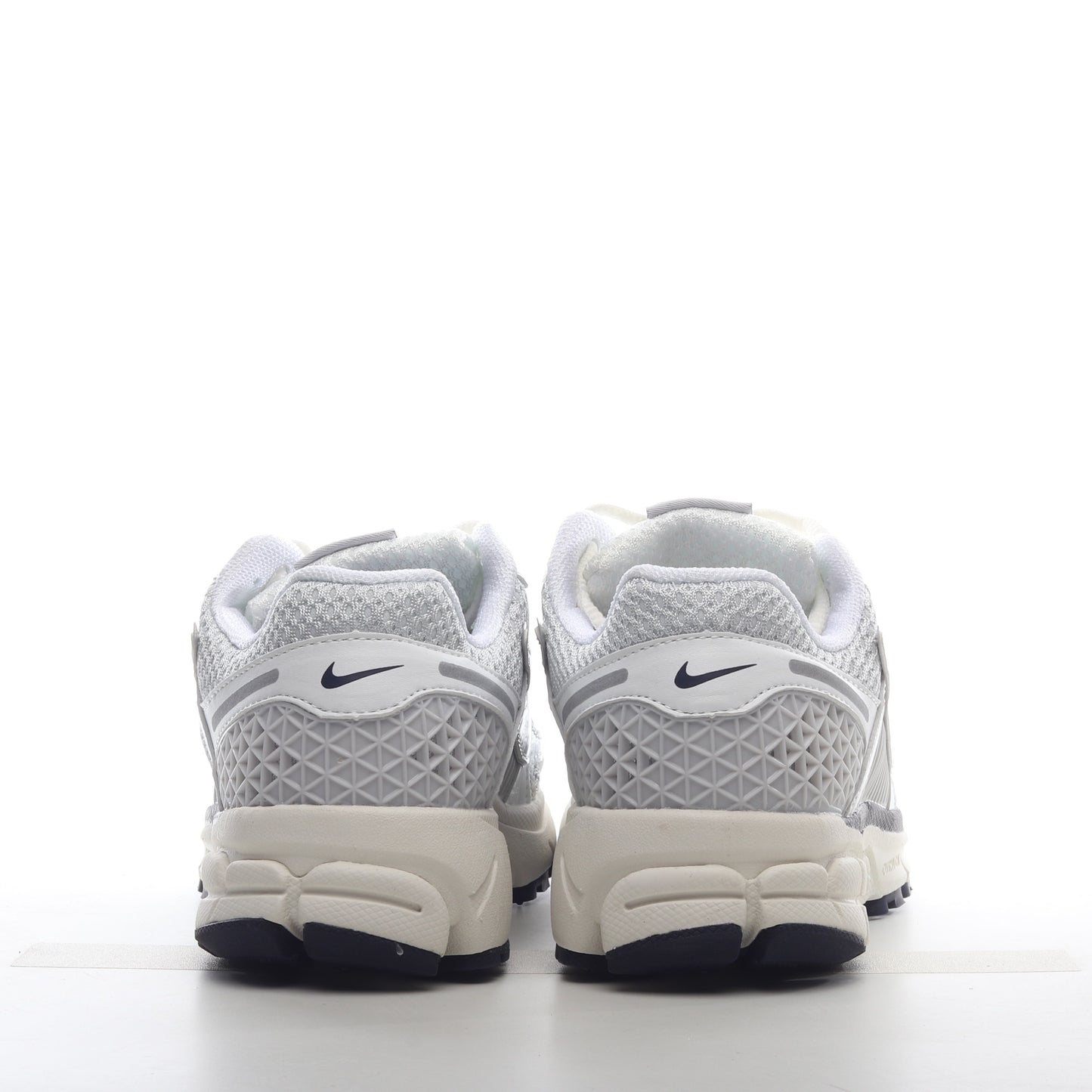 Nike Vomero 5 'Photon Dust Metallic Silver' FD
