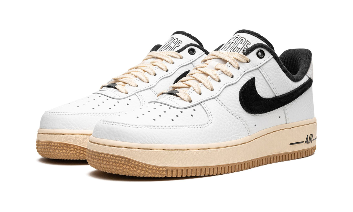 Air Force 1 Black and Summit White