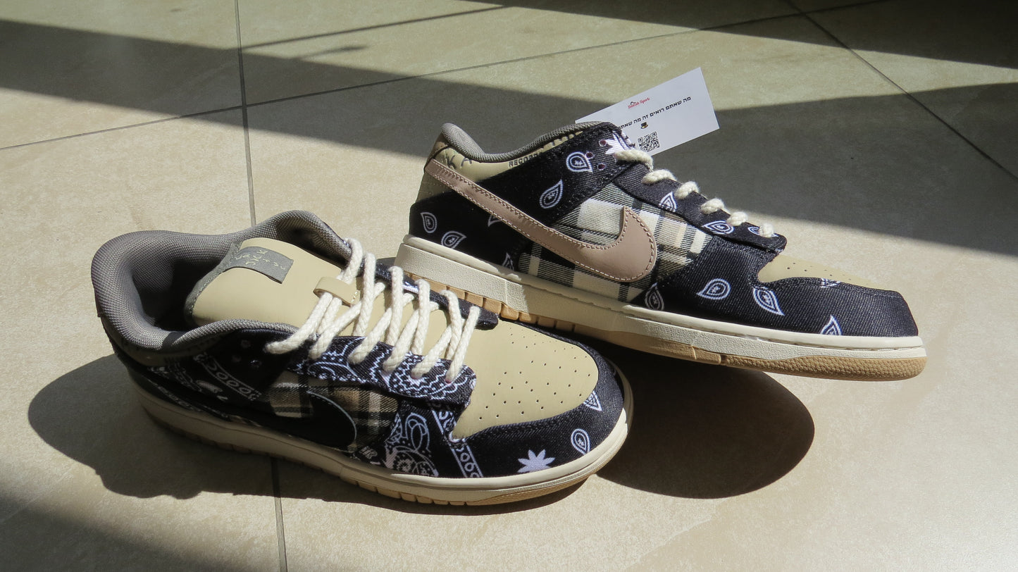 Nike Dunk Low SB Travis Scott QS