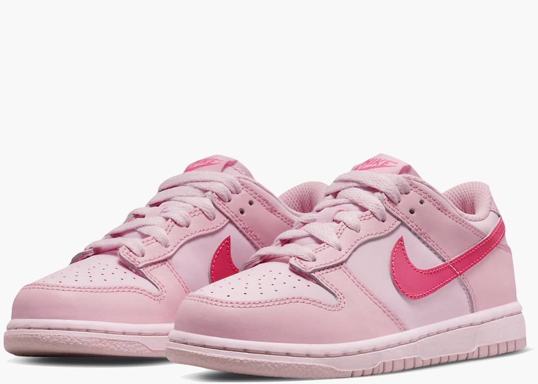 Nike Dunk Low Triple Pink