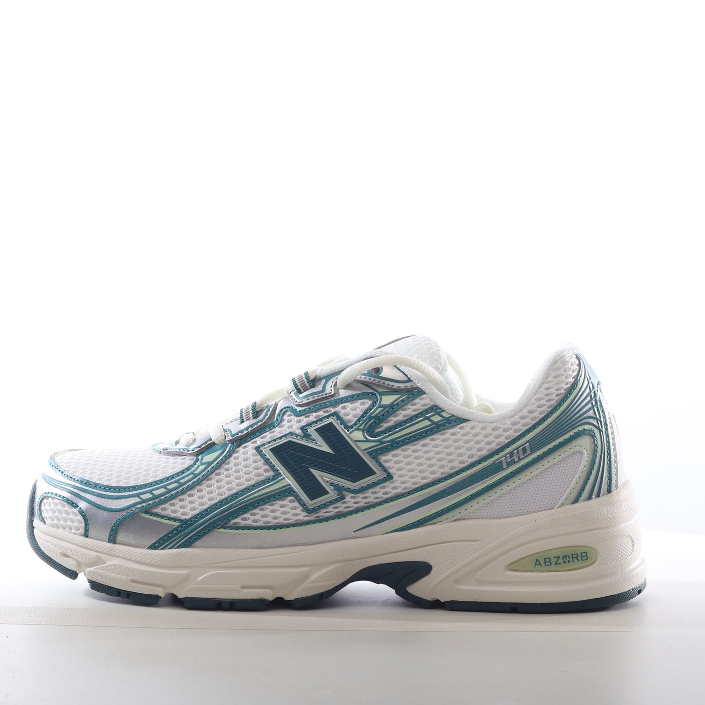 New Balance 740