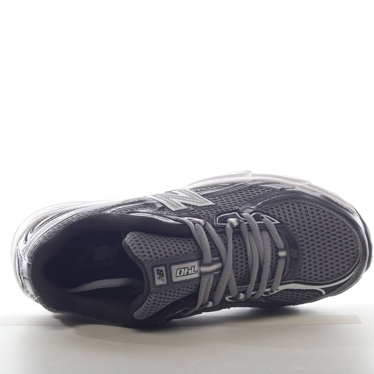 New Balance 740 Navy Silver