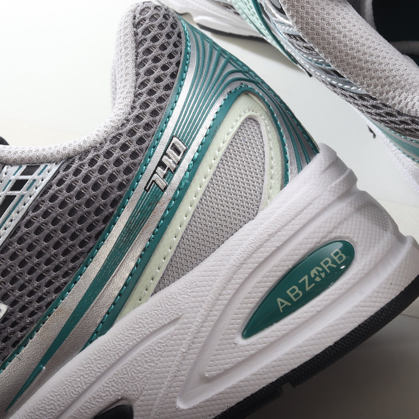 New Balance 740 Teal Navy