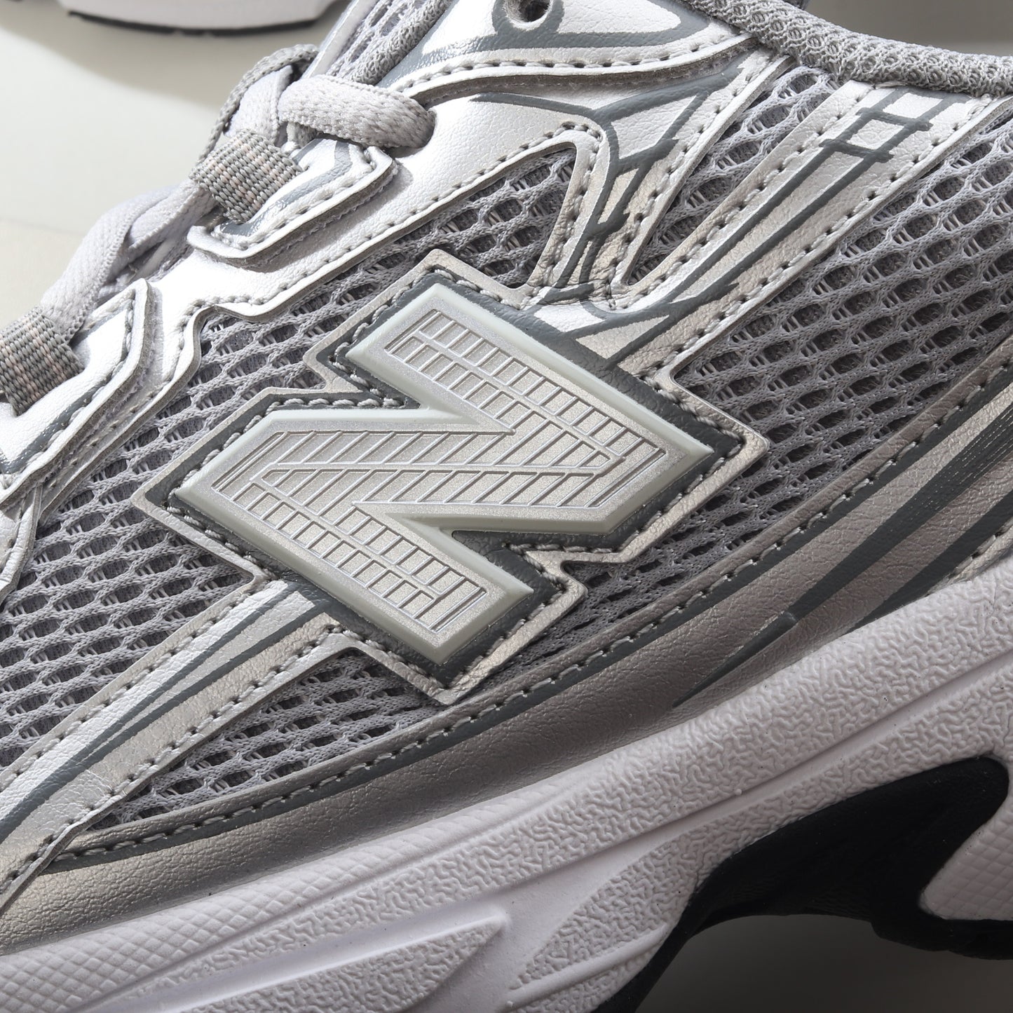 New Balance 740 Grey Shadow