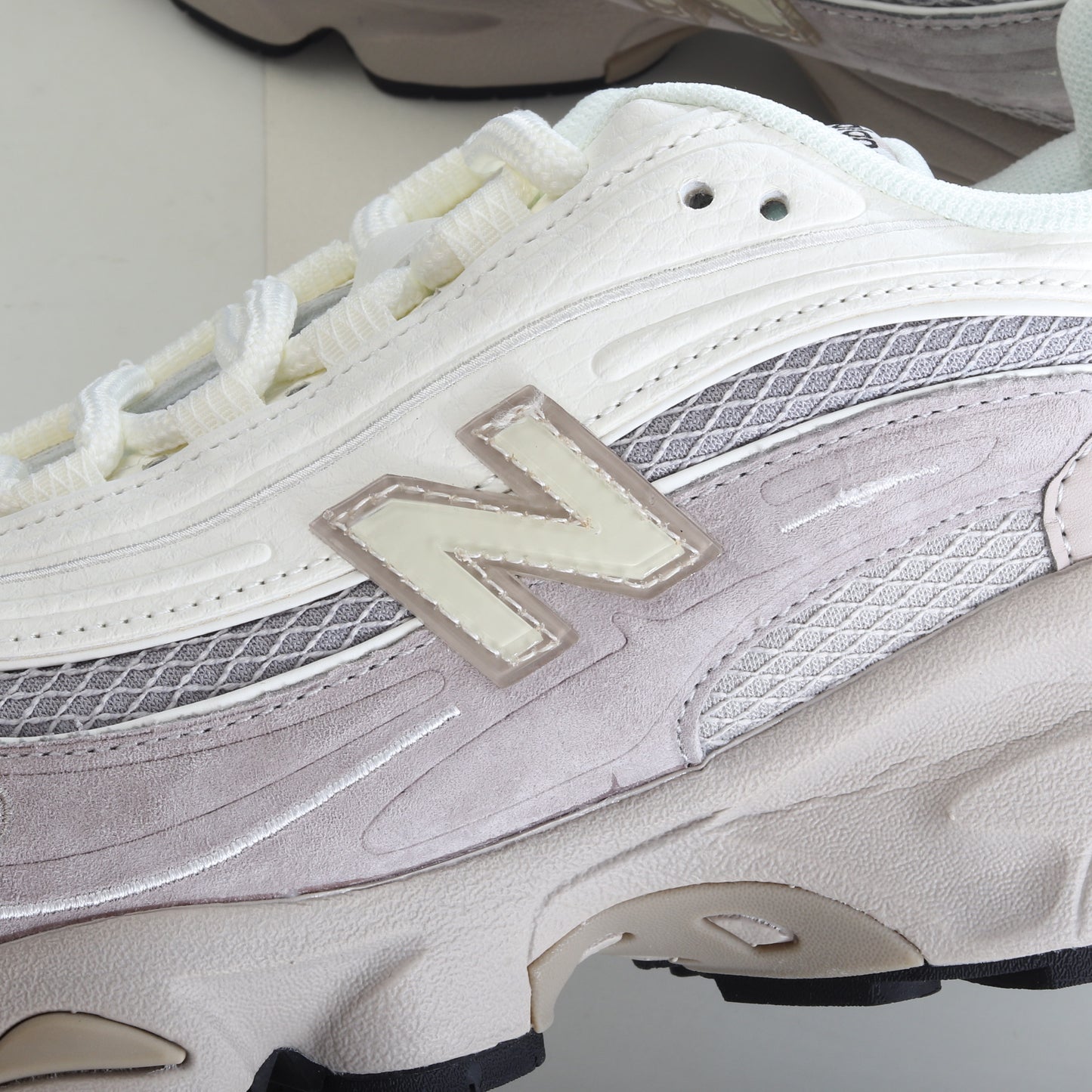 New Balance 1000 Rose Pink