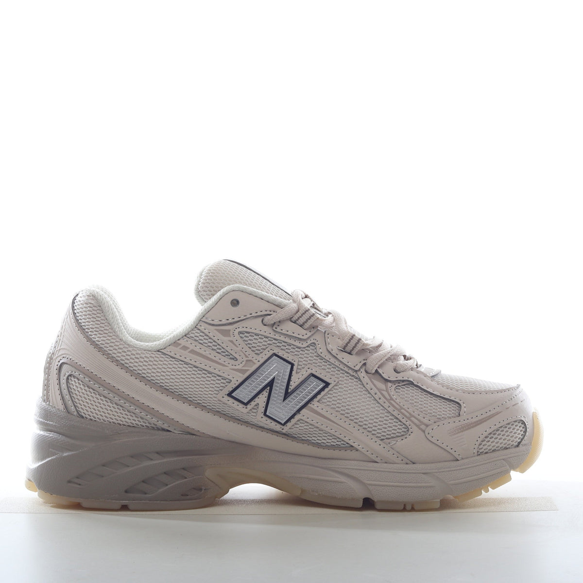 New Balance 740 Cream Grey
