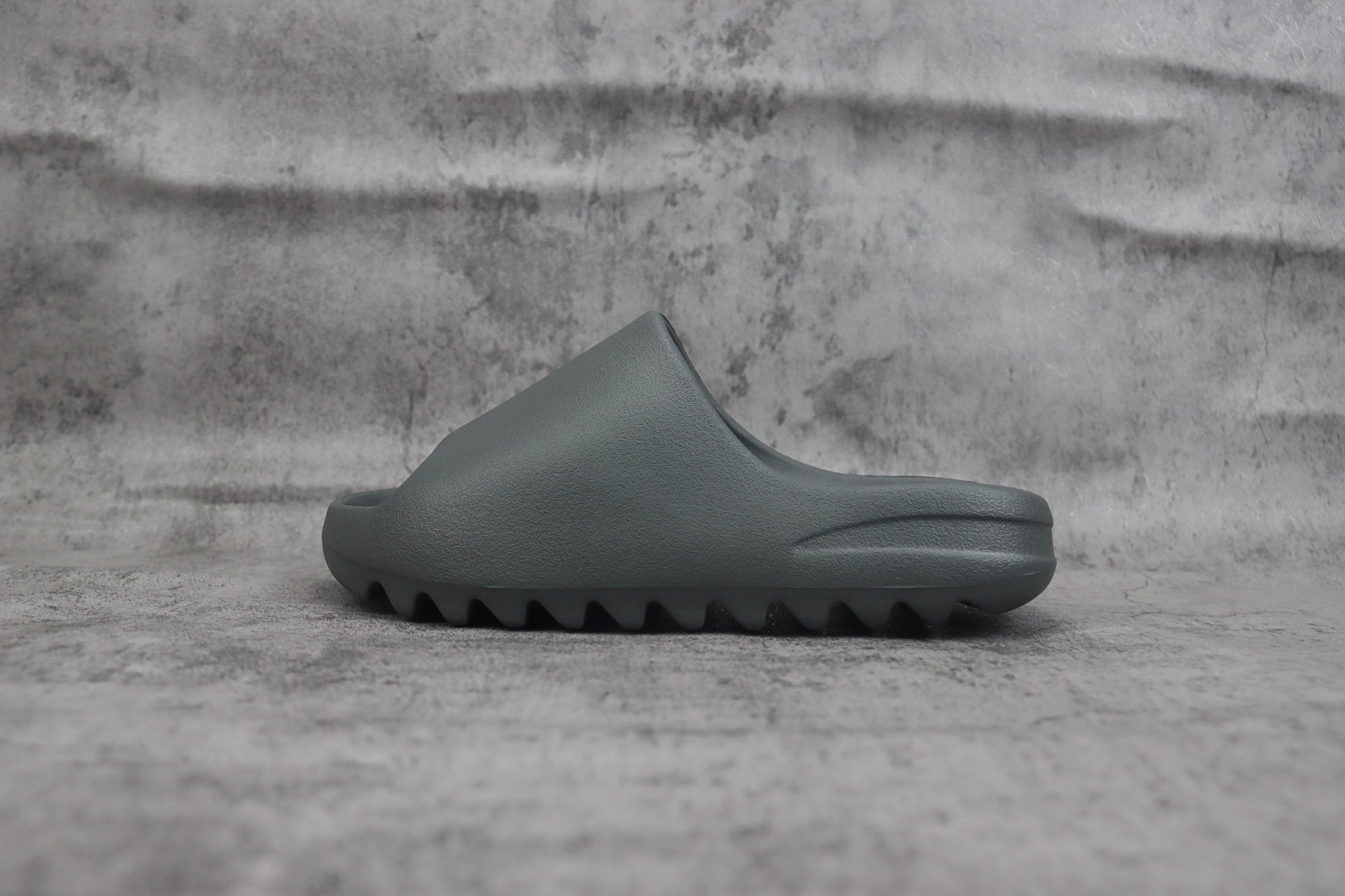 Adidas Yeezy Slide Cool Grey