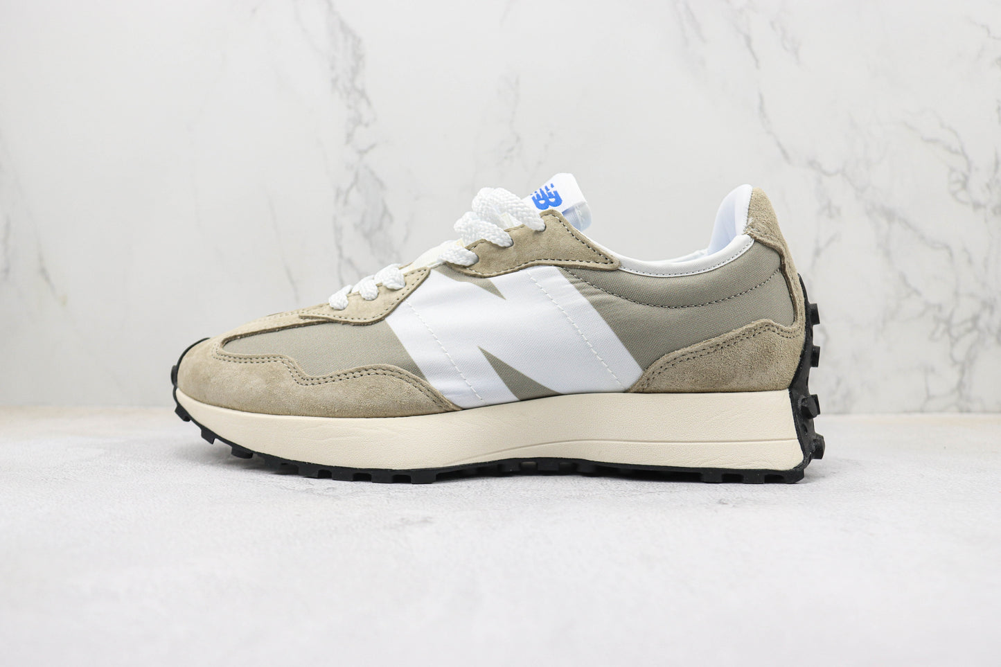 New Balance 327 White Silver