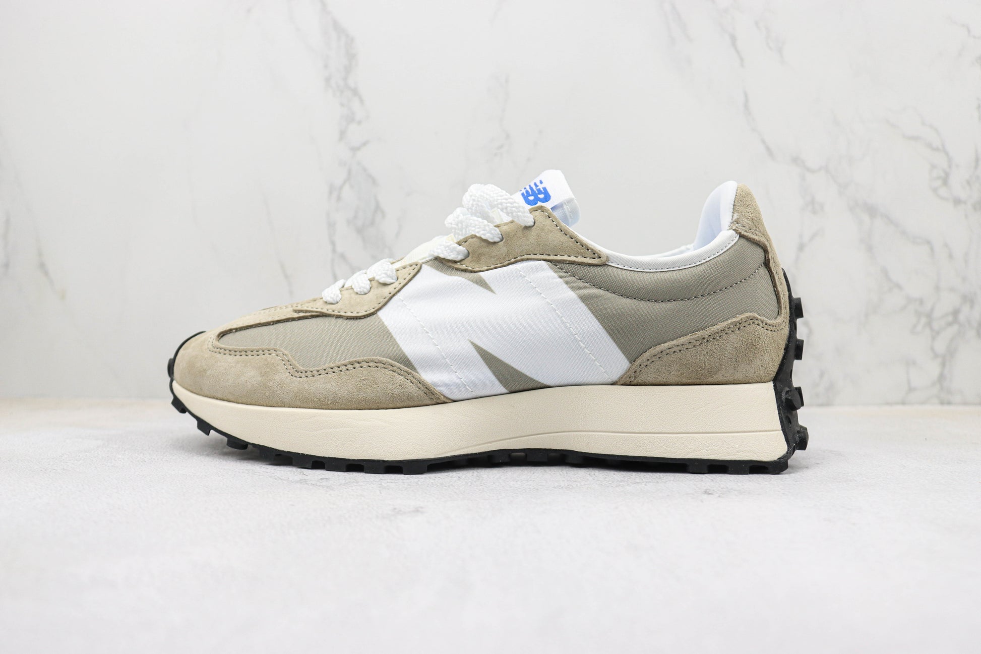 New Balance 327 White Silver