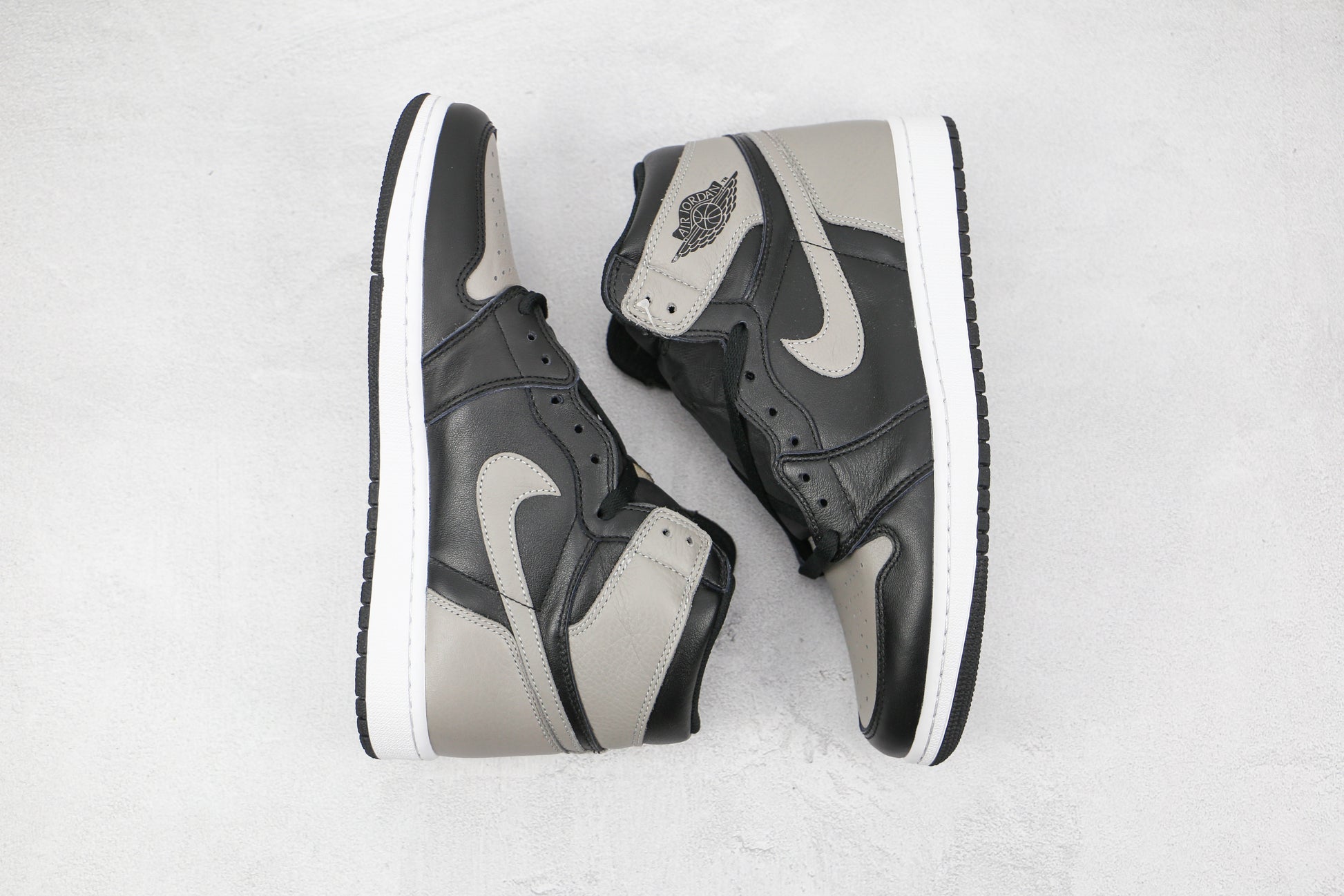 Air Jordan 1 High Shadow Grey