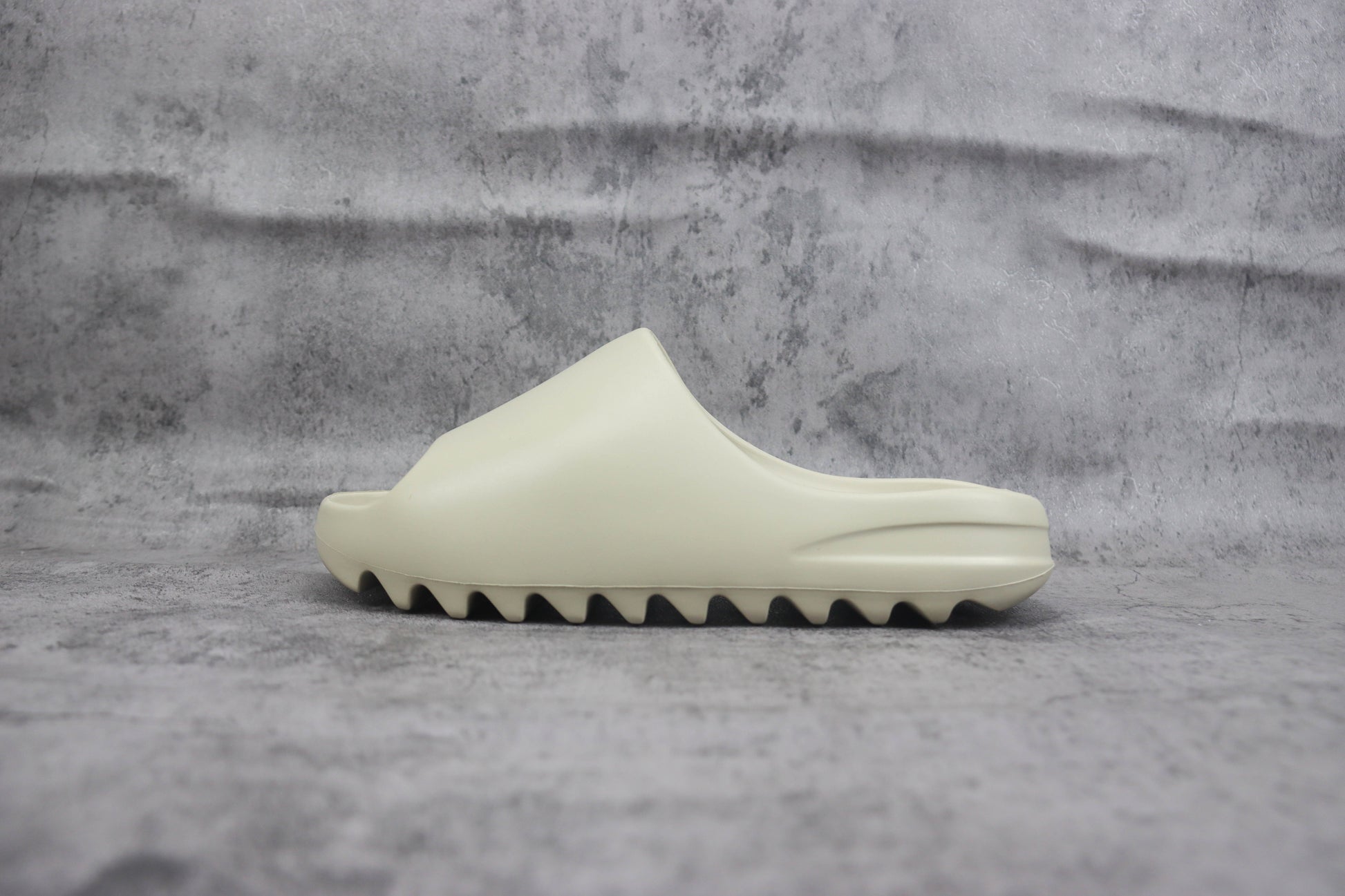 Adidas Yeezy Slide White Bone