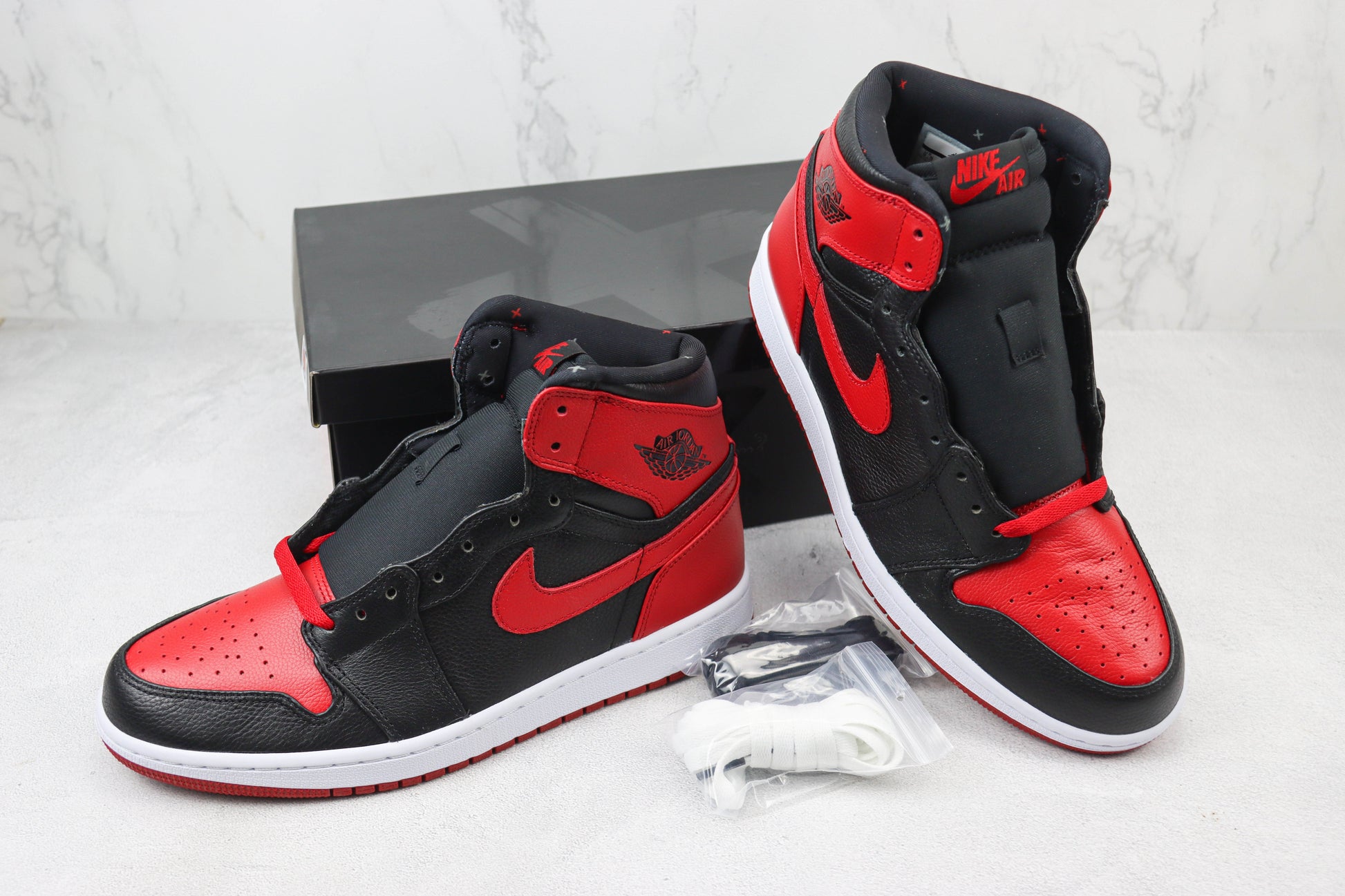 Air Jordan 1 High Black Red Classic