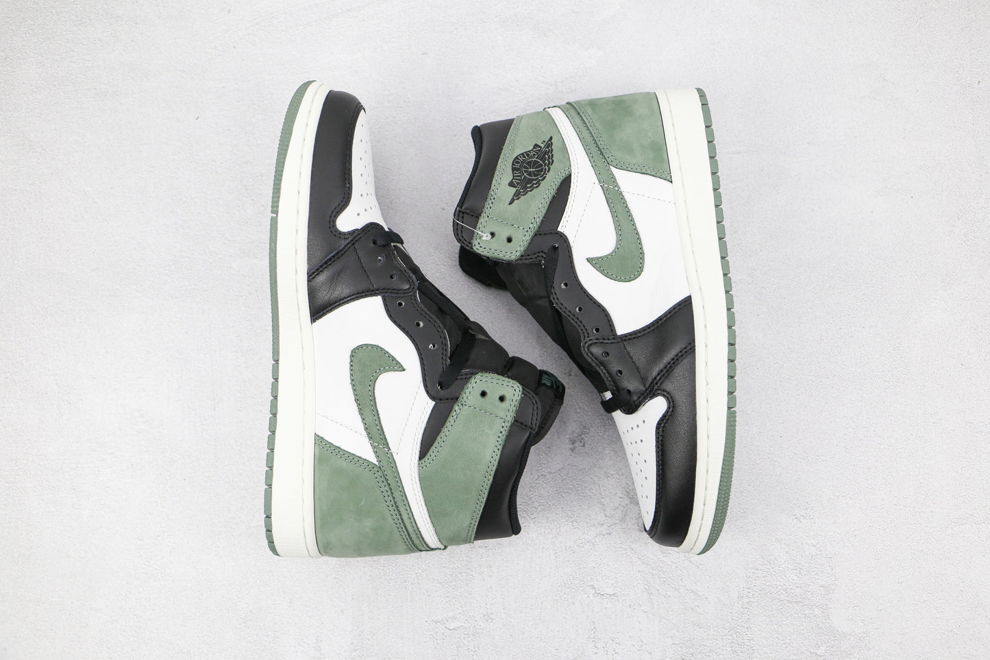 Air Jordan 1 High Green Toe