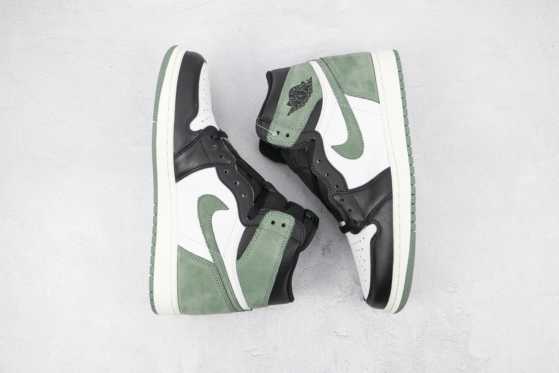 Air Jordan 1 High Green Toe