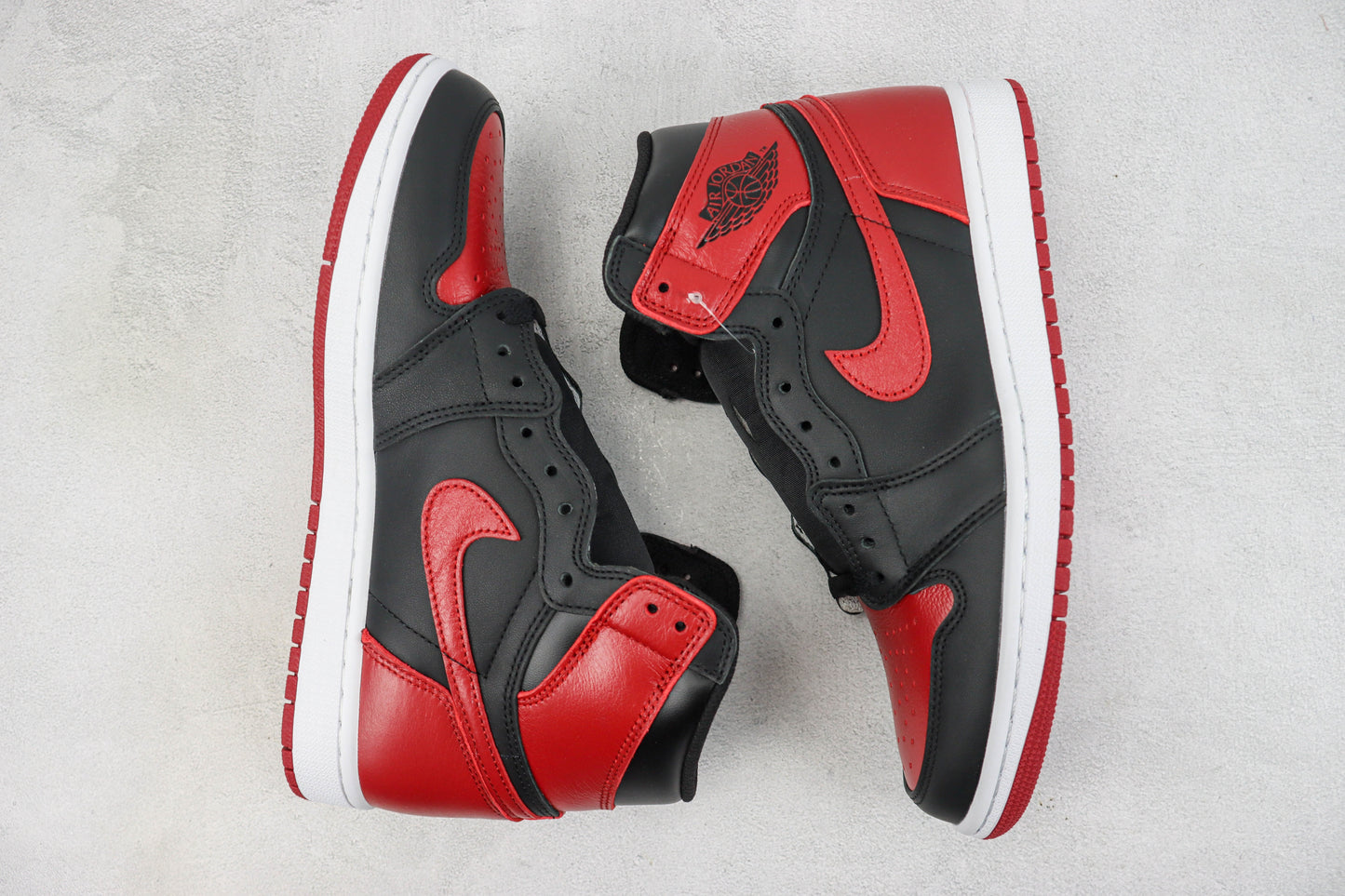 Air Jordan 1 High Bred Banned