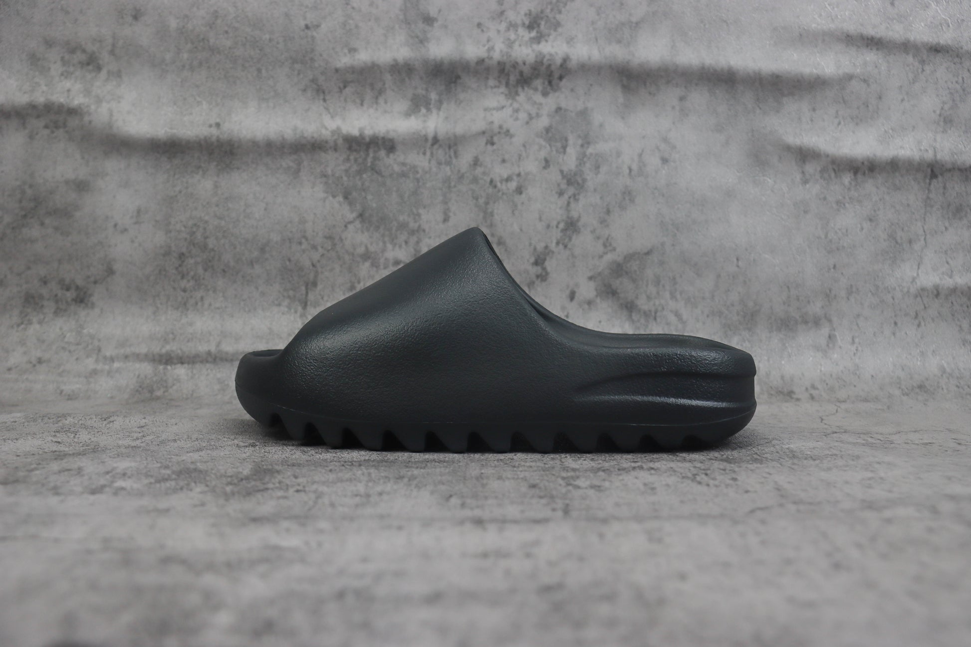 Adidas Yeezy Slide Black Onyx