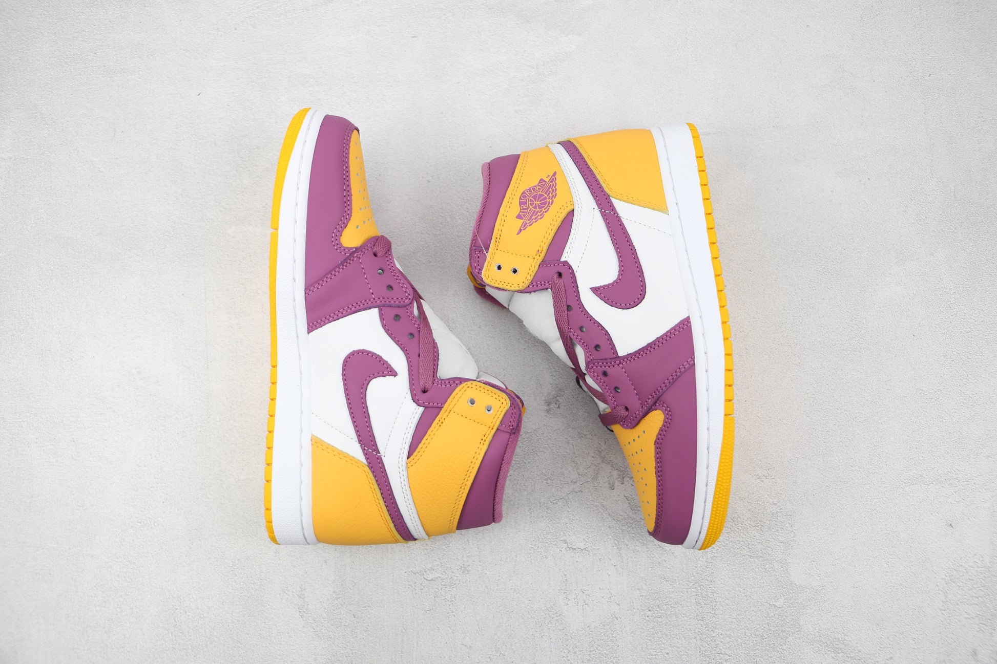 Air Jordan 1 High Brotherhood