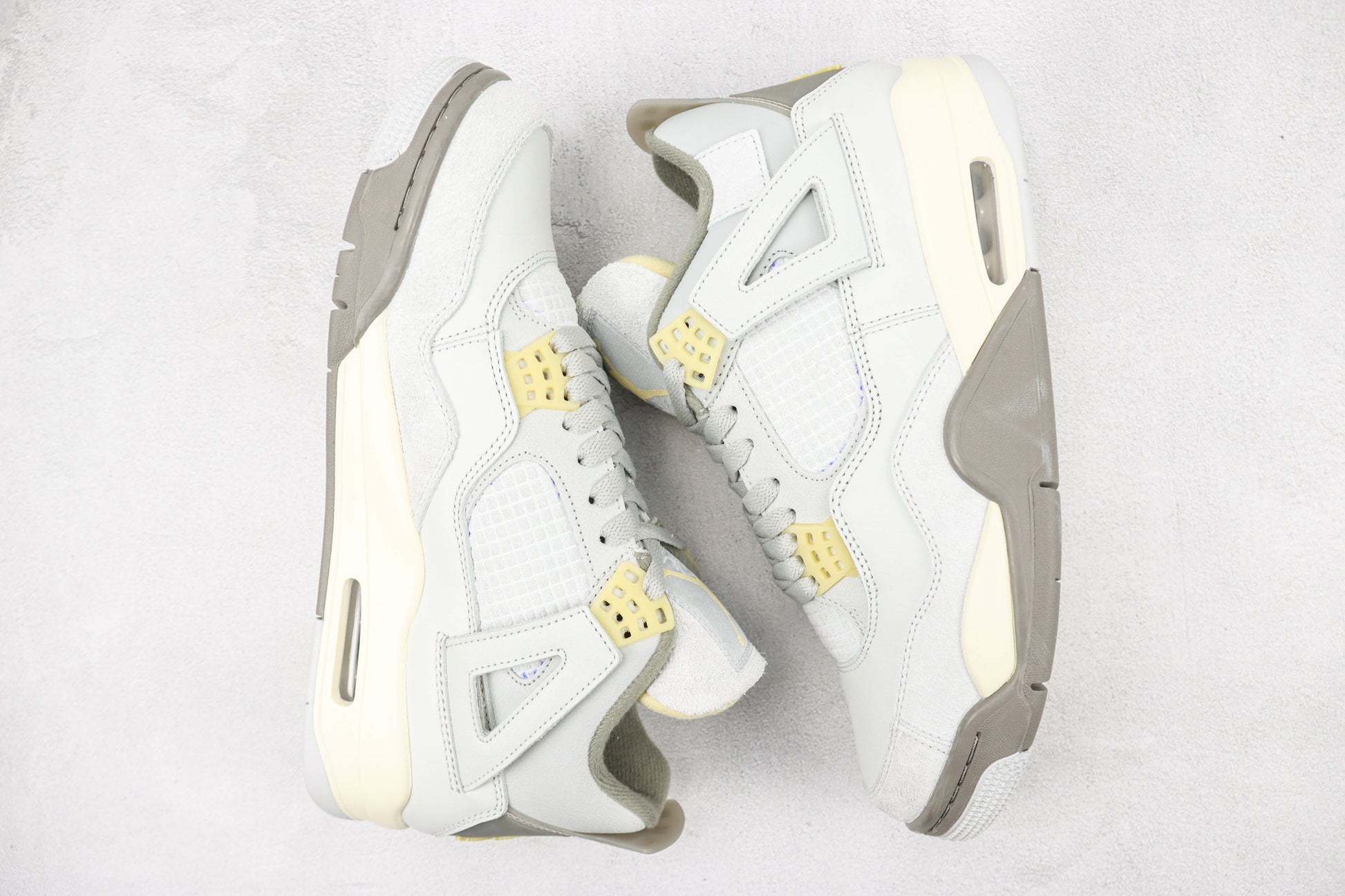 Air Jordan 4 SE Craft Photon Dust