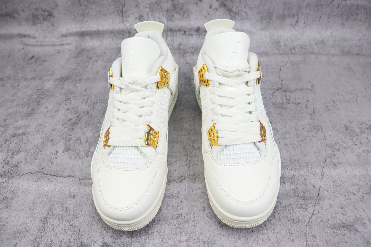 Air Jordan 4 Vivid Sulfur