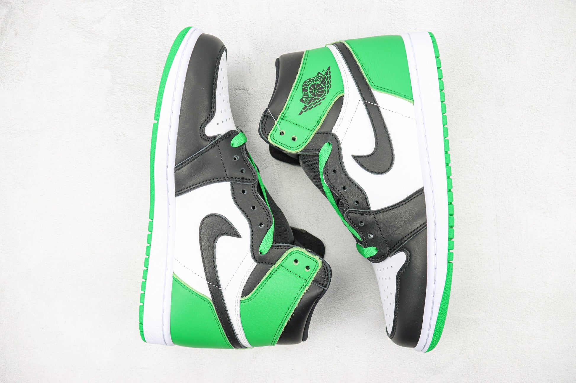 Air Jordan 1 High Lucky Green