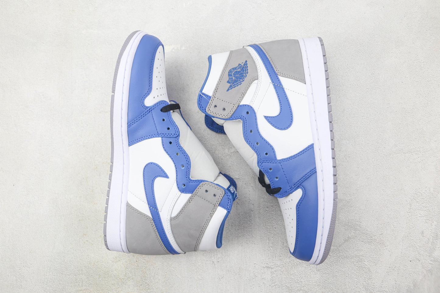 Air Jordan 1 High Deep Royal Blue