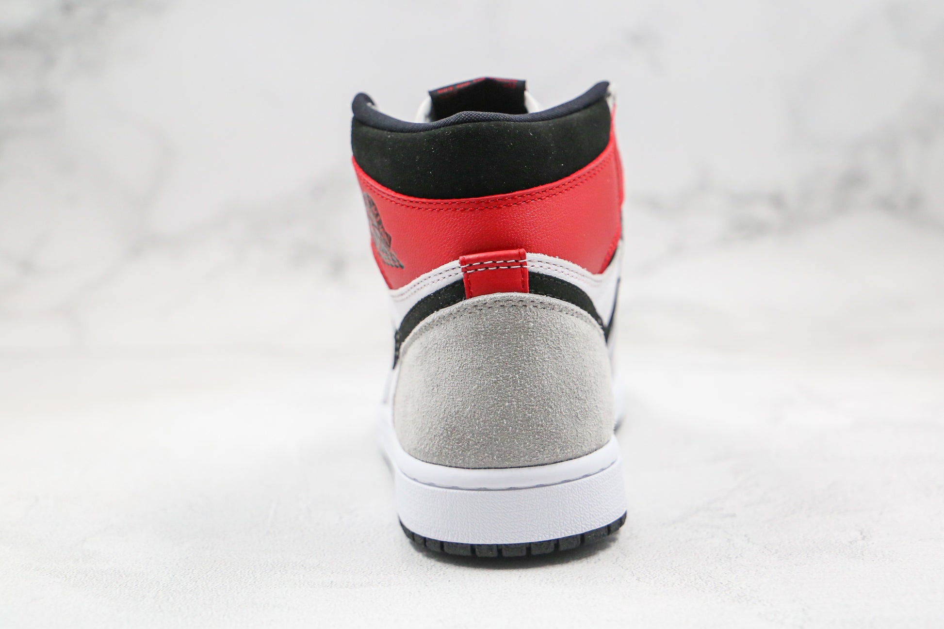 Air Jordan 1 High Smoke Grey