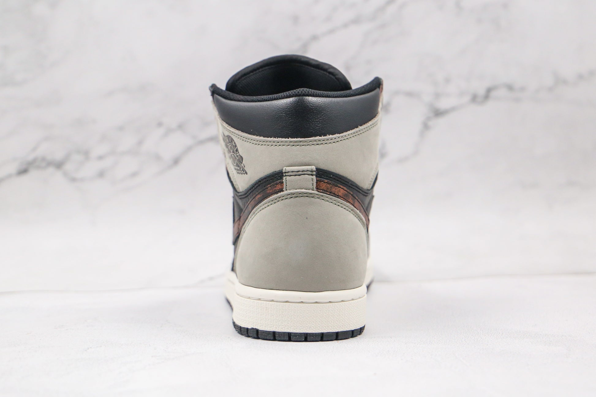 Air Jordan 1 High Shadow