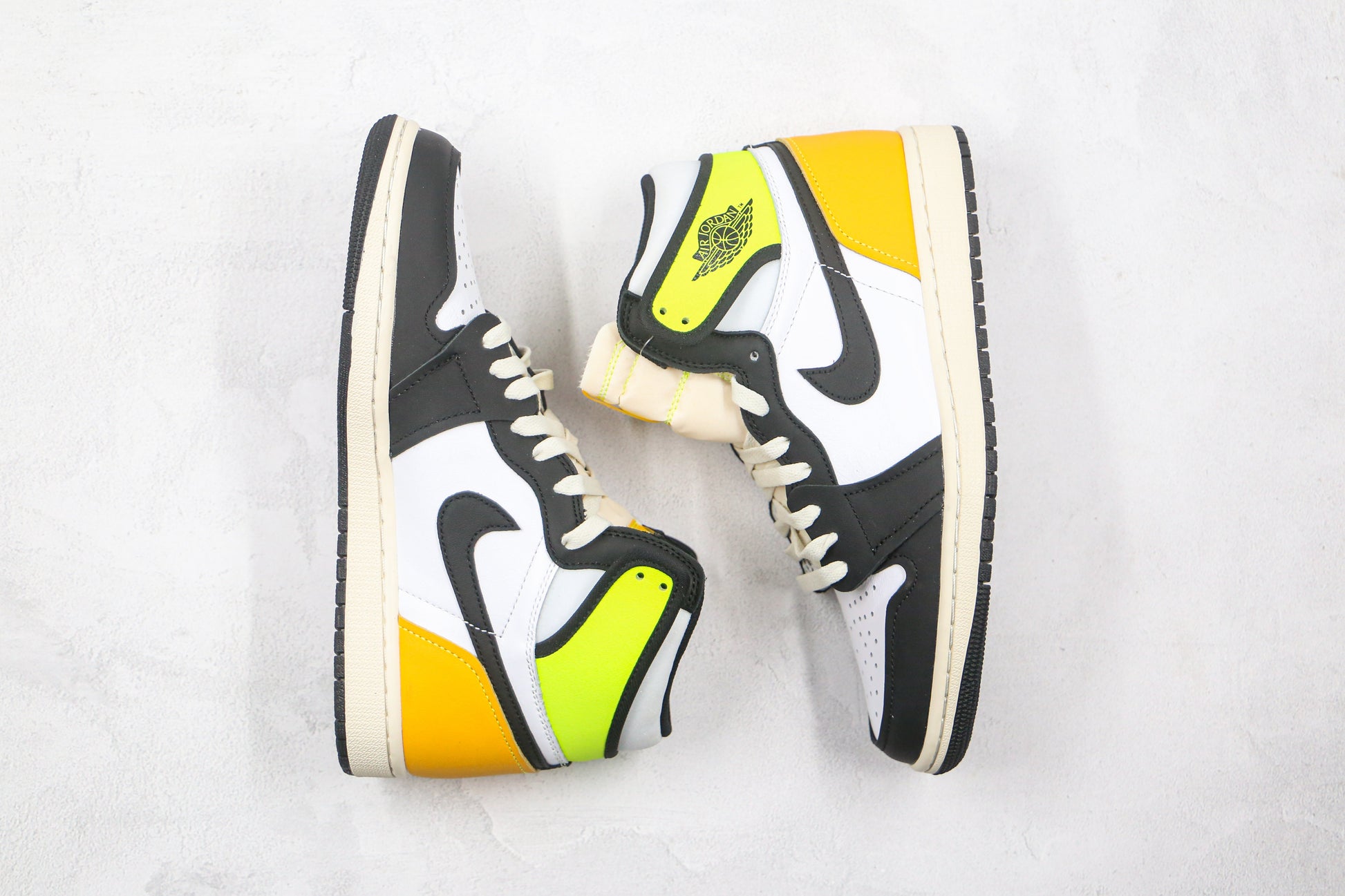 Air Jordan 1 High Volt Gold Black