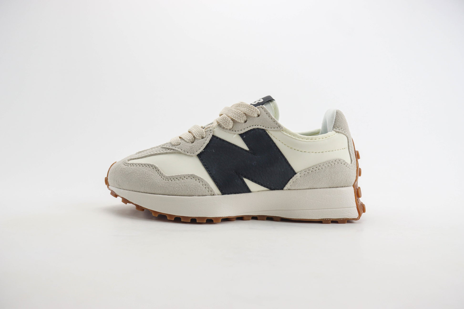 New Balance 327 White Silver WS327GD