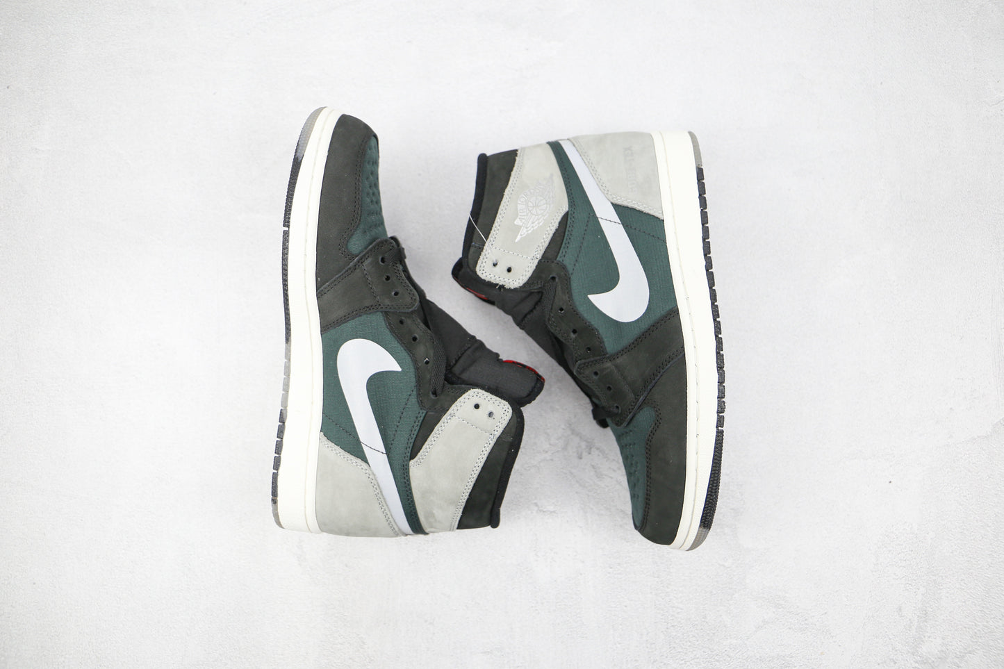 Air Jordan 1 High Black Green Grey