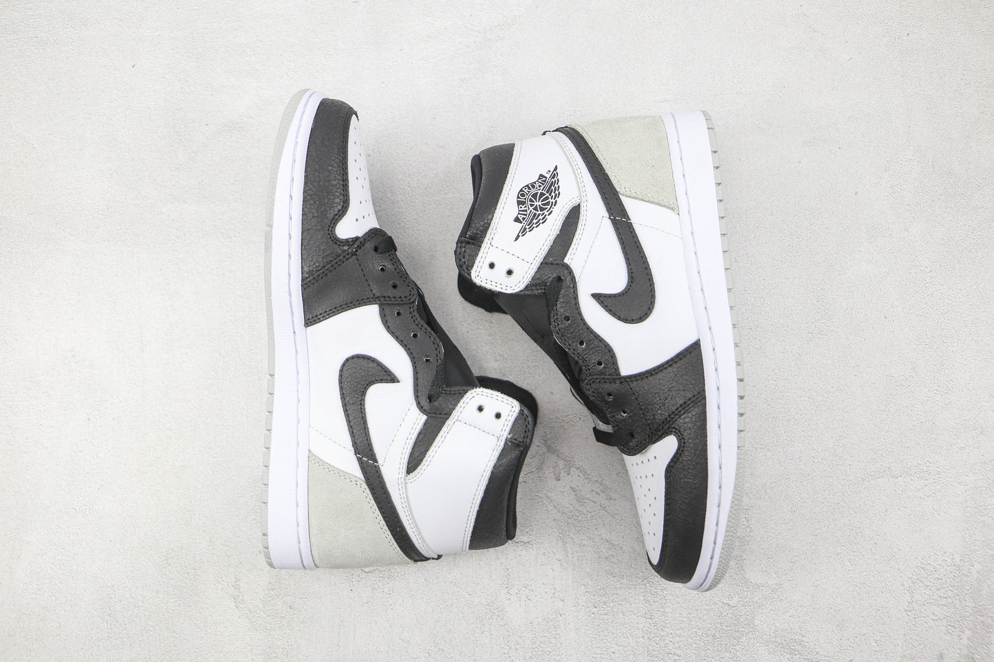 Air Jordan 1 High Black White Silver Heel