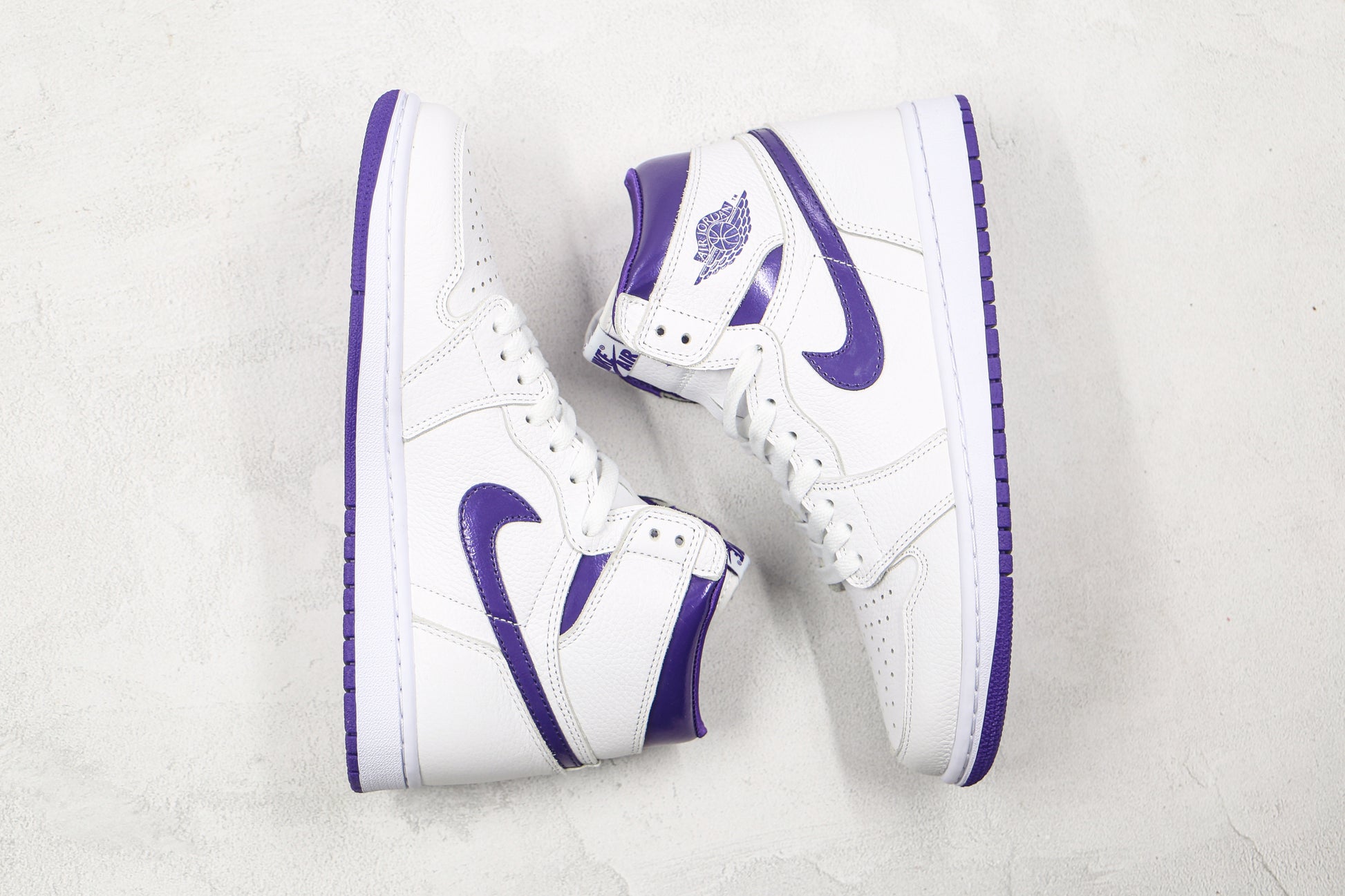 Air Jordan 1 High White Purple