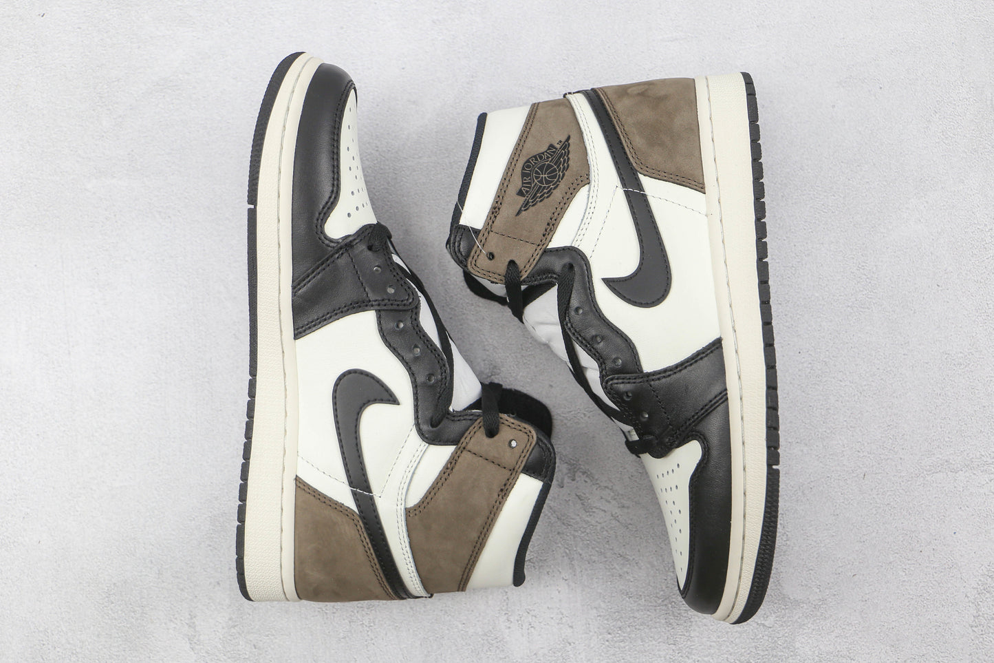 Air Jordan 1 High Dark Mocha