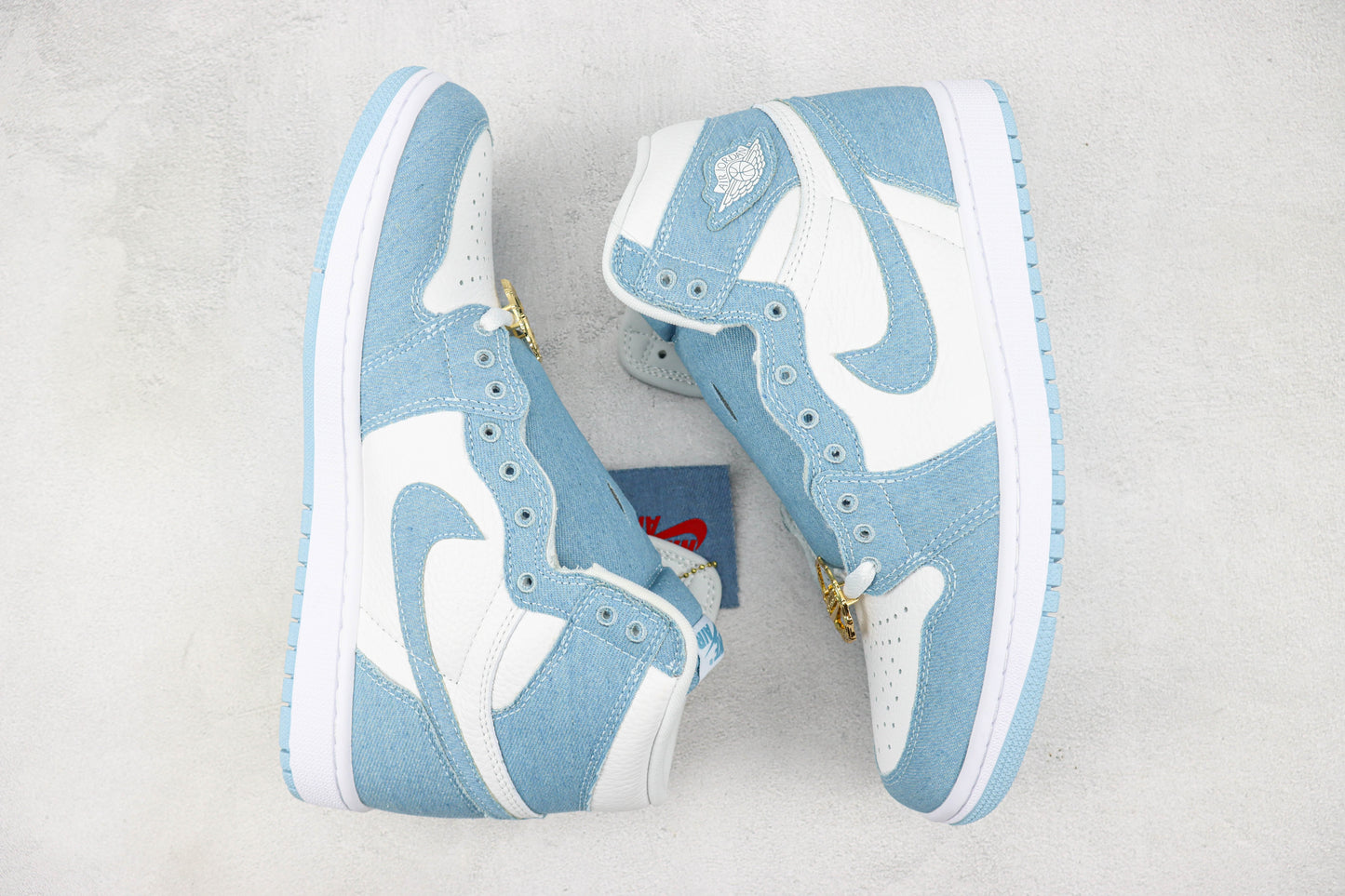 Air Jordan 1 High Blue Black White