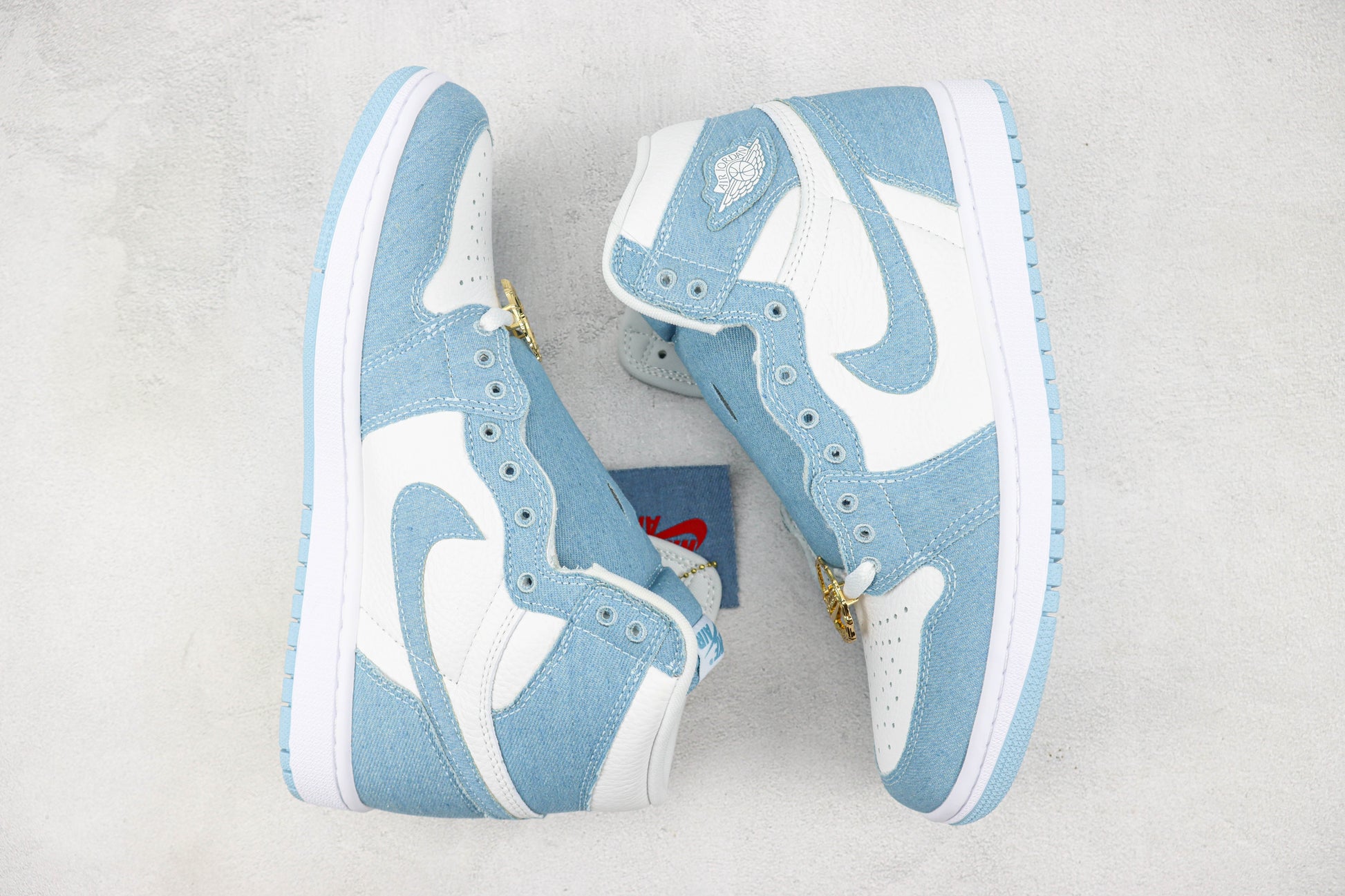 Air Jordan 1 High Blue Black White