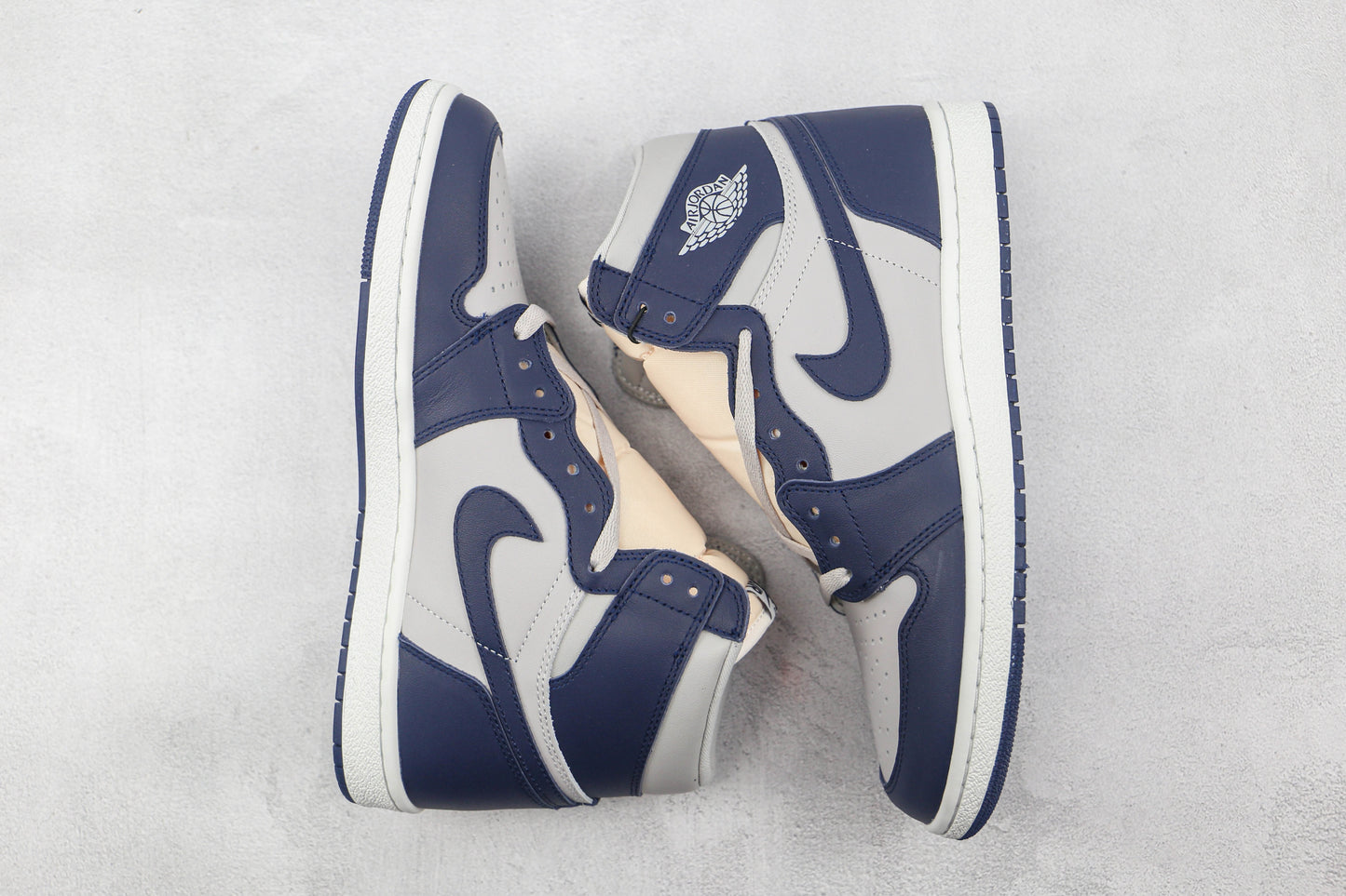 Air Jordan 1 High Georgetown