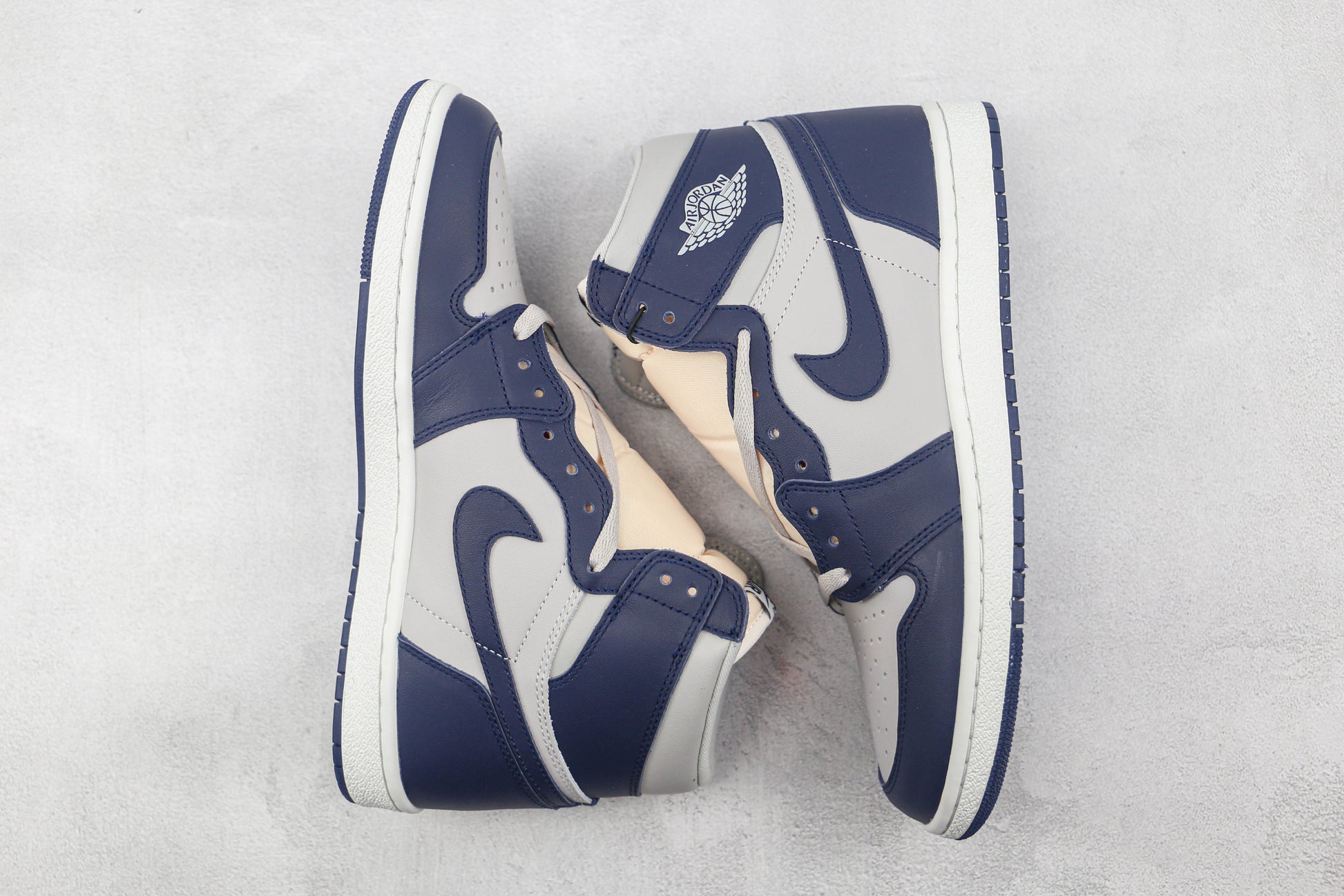 Air Jordan 1 High Georgetown