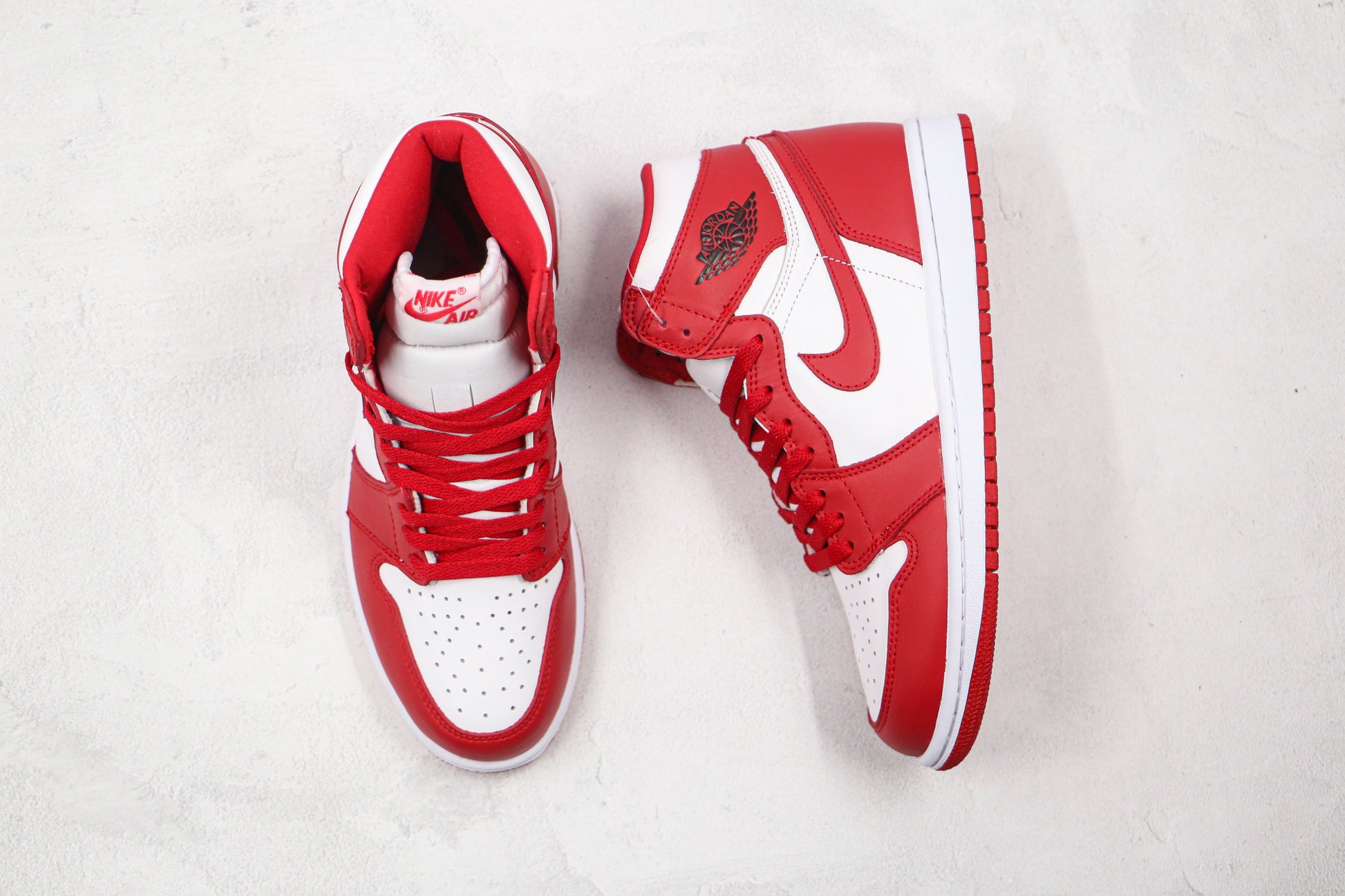 Air Jordan 1 High Reverse Chicago